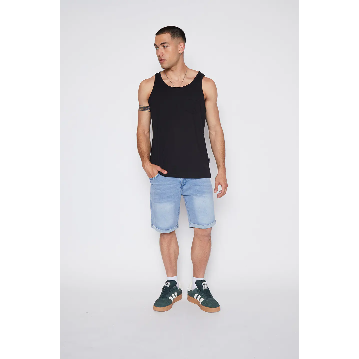 Polera Hombre Sin Manga Color Negro Familyshop 2