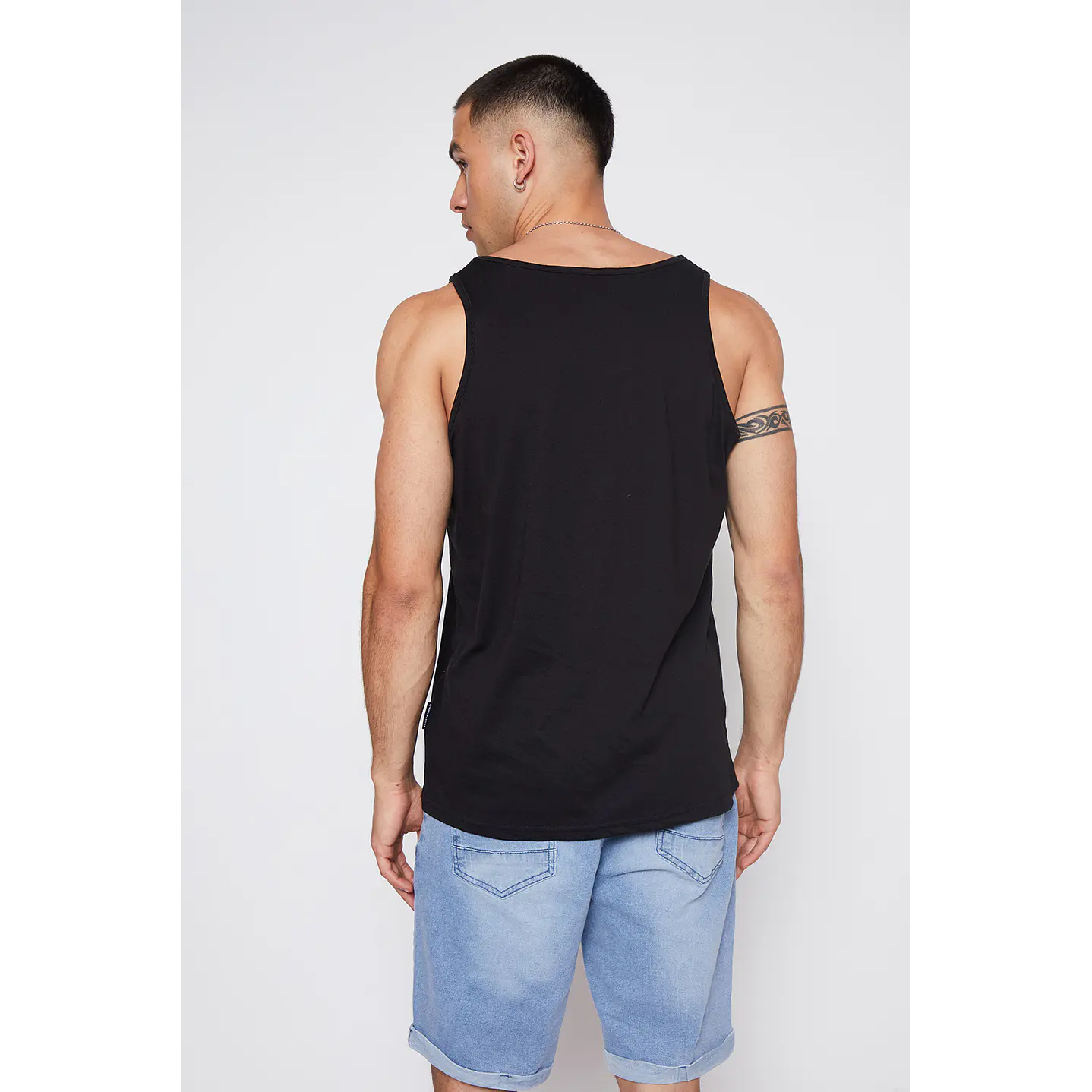 Polera Hombre Sin Manga Color Negro Familyshop 3