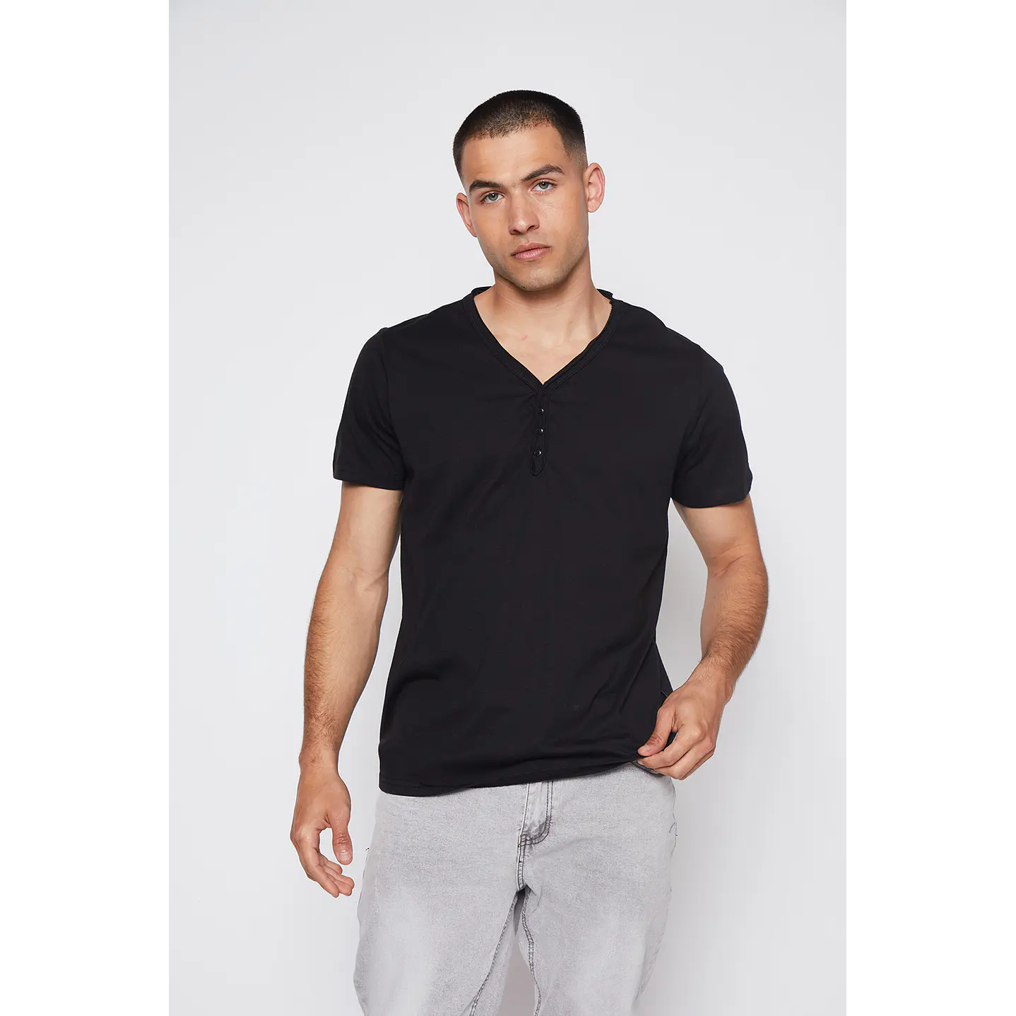 Polera Hombre Hb Botones Negro Familyshop 1