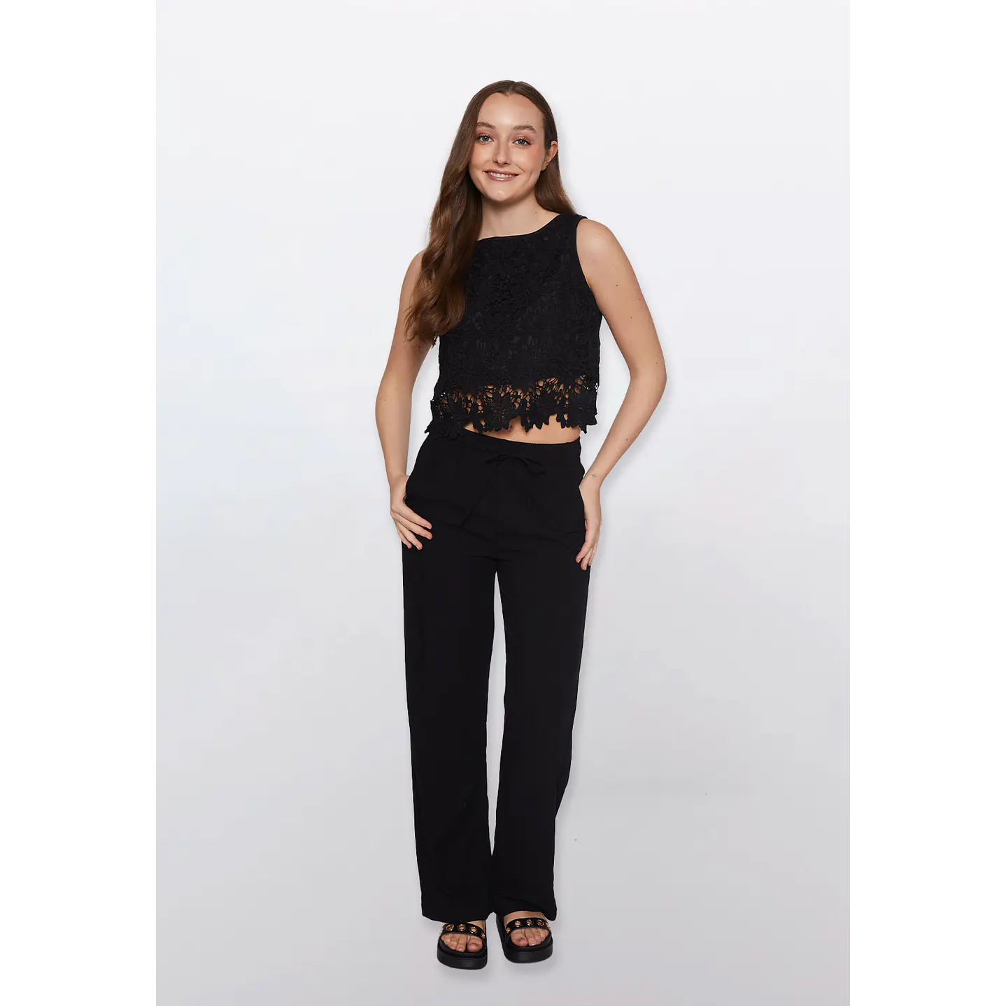 Polera Mujer Crochet Crop Negro Familyshop 2