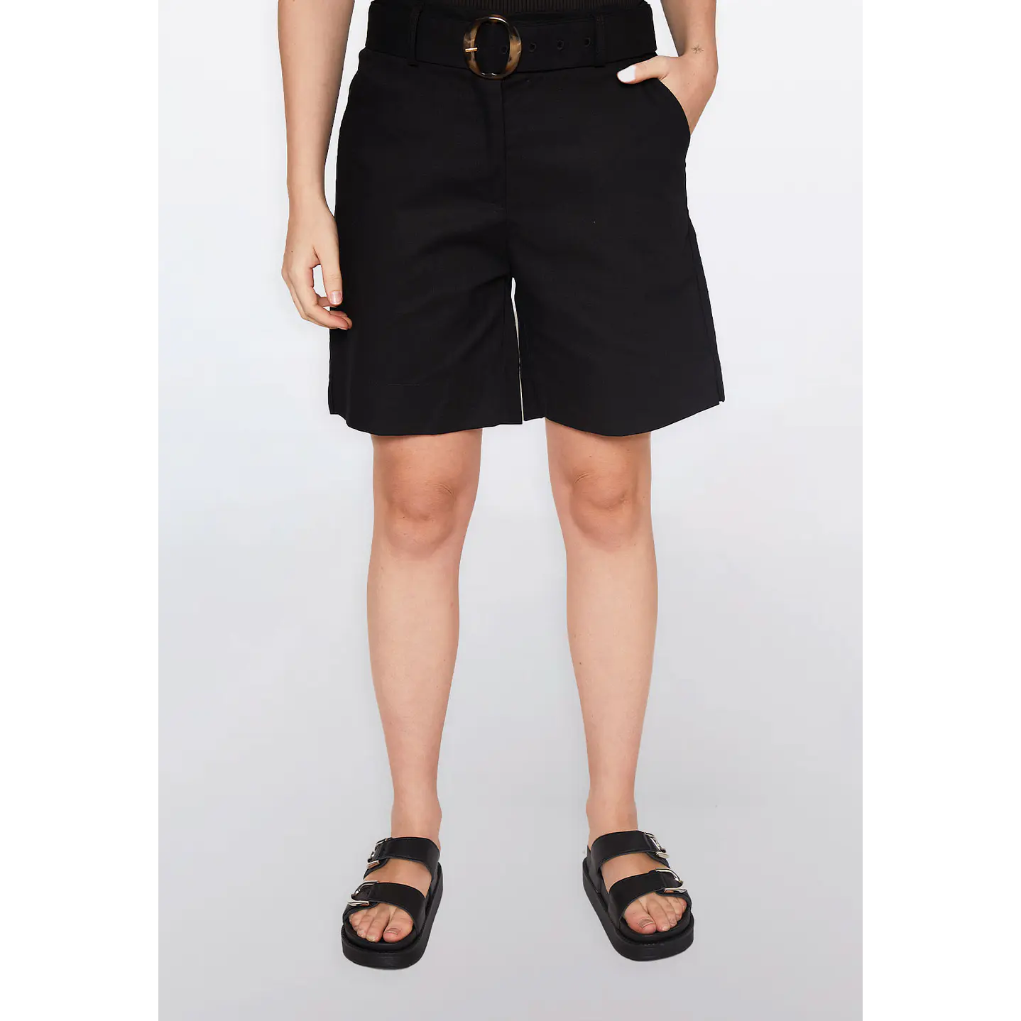 Short Mujer Lino Hebilla Negro Familyshop 1