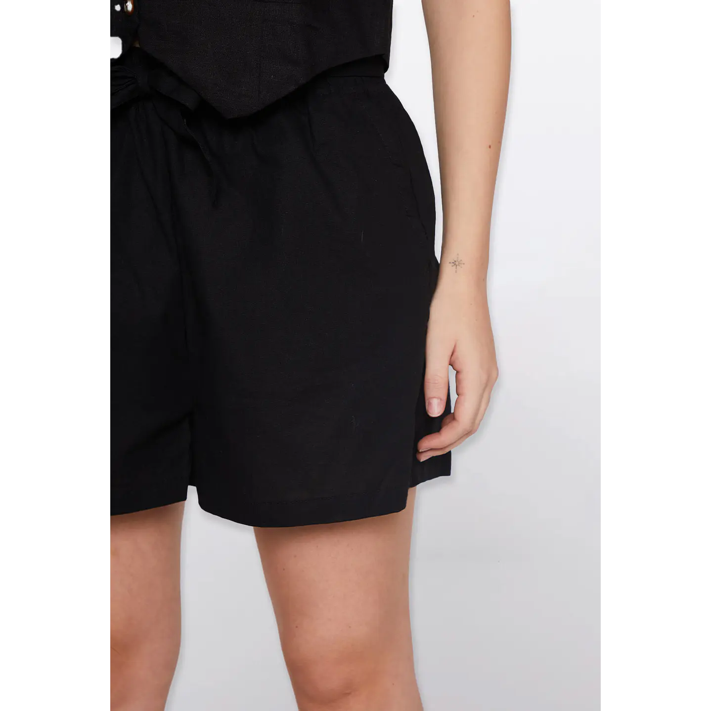 Short Mujer Lino Negro Familyshop 4
