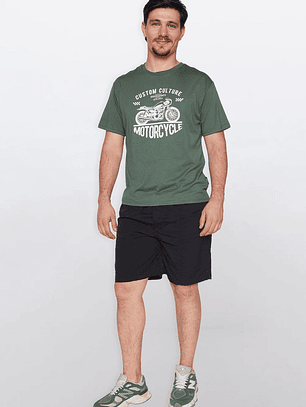 Polera Hombre Basic One Color Verde Familyshop