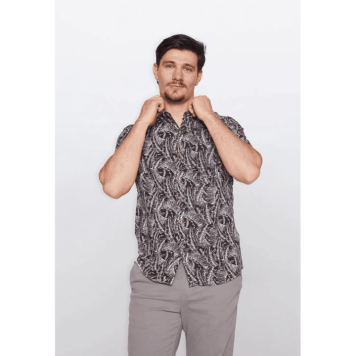 Camisa Hombre Hojas Negro Familyshop 1