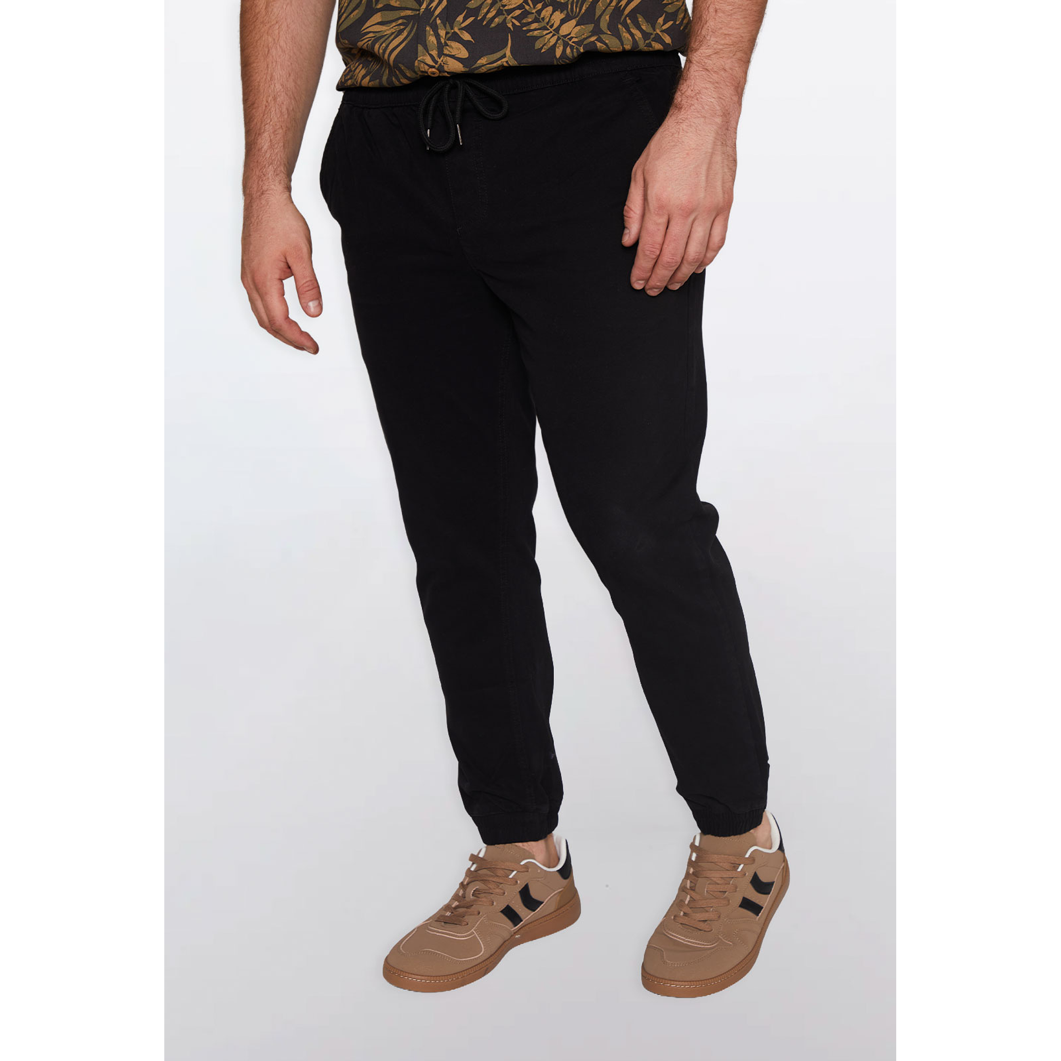 Pantalón Hombre Jogger Liso Negro Familyshop 1