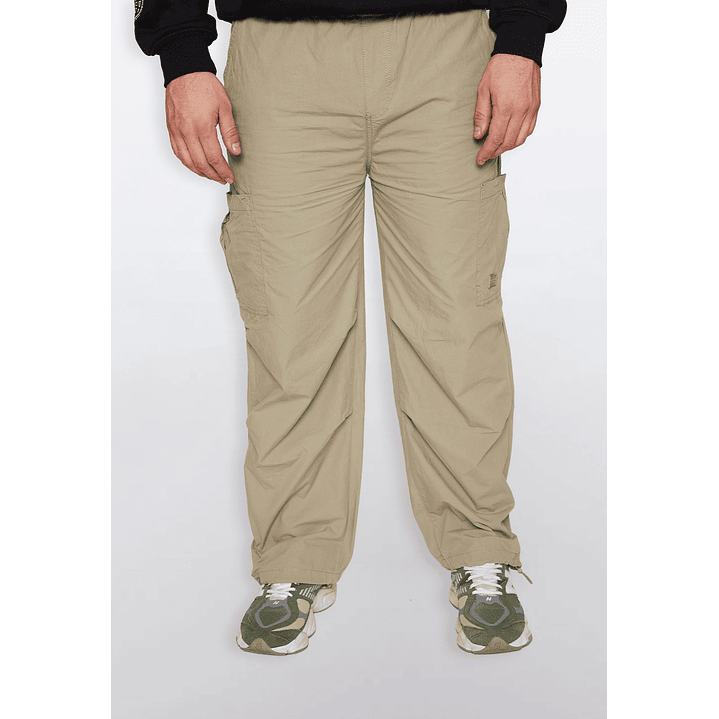 Pantalón Hombre Parachute Beige Familyshop 1
