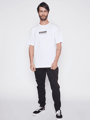 Polera Cruz Graffiti Hombre Blanco Familyshop