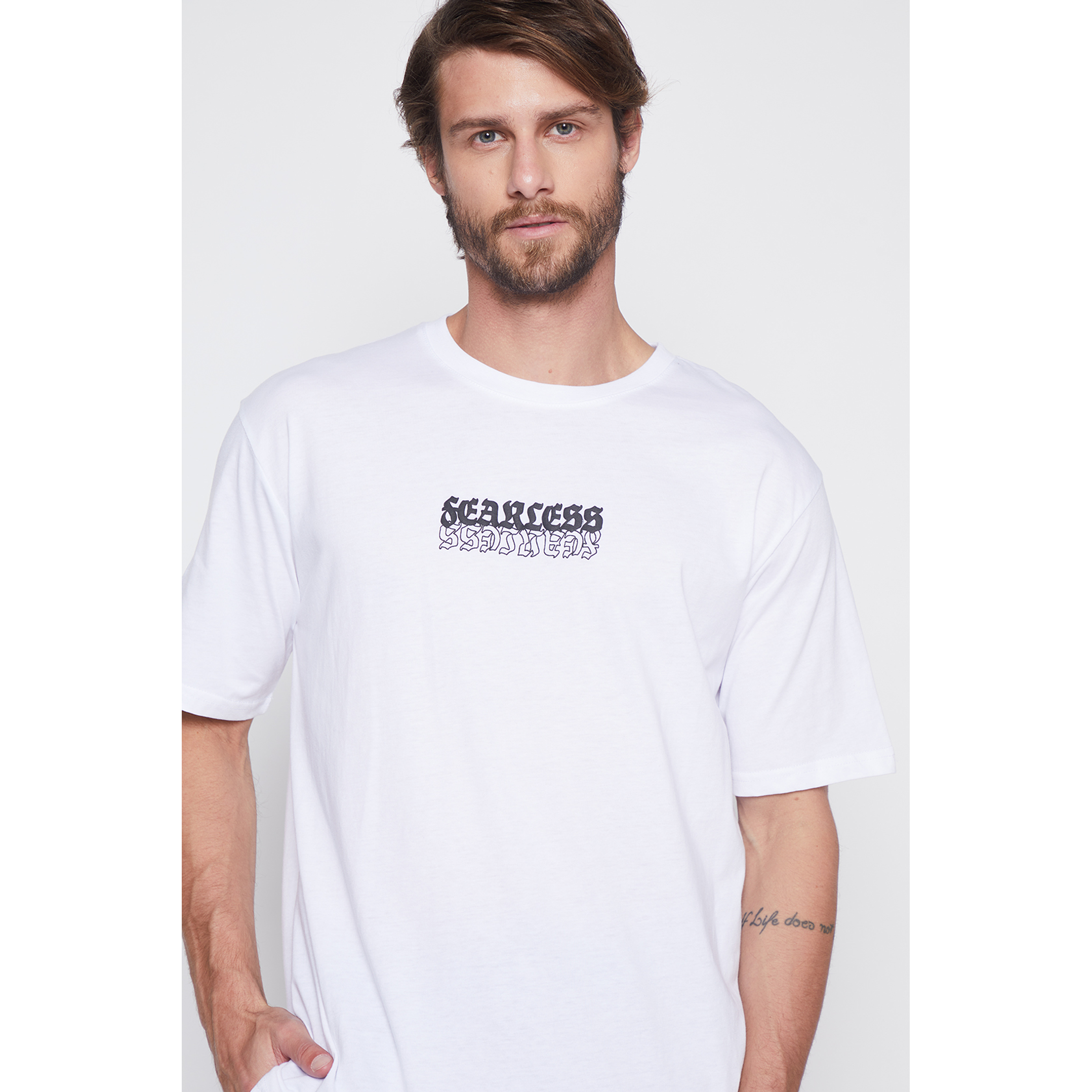 Polera Cruz Graffiti Hombre Blanco Familyshop 1