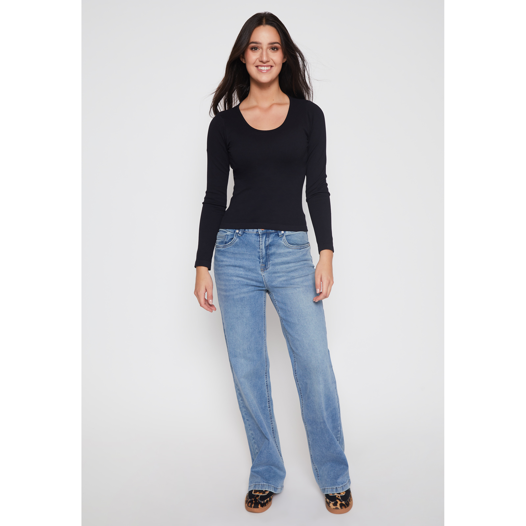 Polera SeamLess Manga Larga Mujer Negro Familyshop 2