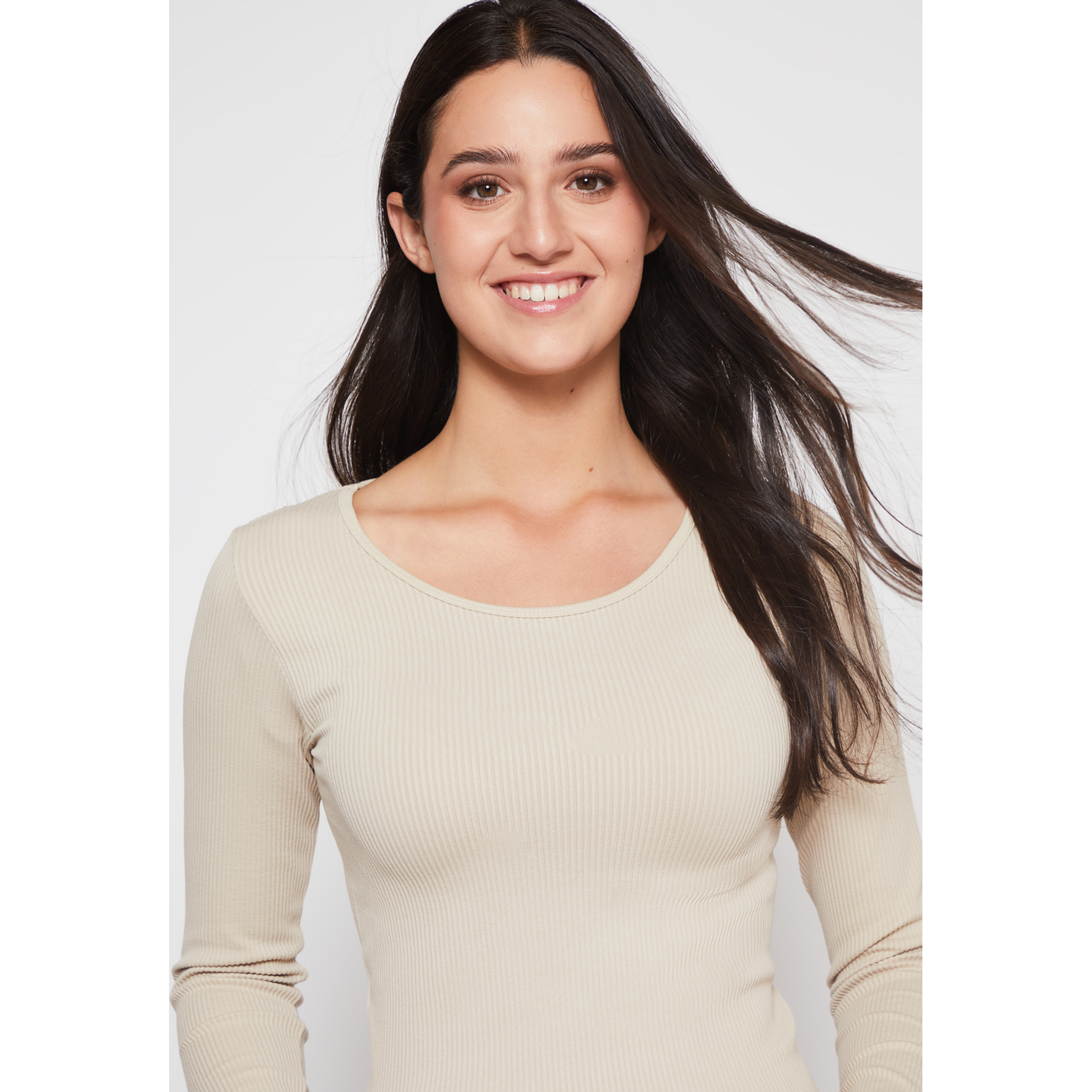 Polera SeamLess Manga Larga Mujer Beige Familyshop 4