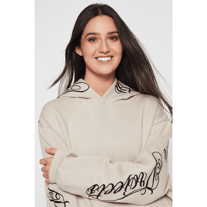 Polerón Bordado Letra Mujer Beige Familyshop 3