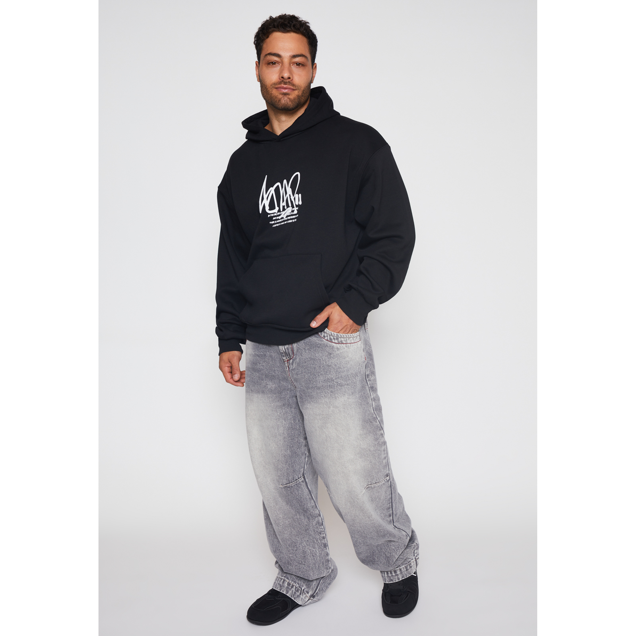 Polerón Graffiti AYB Hombre Negro Familyshop 2