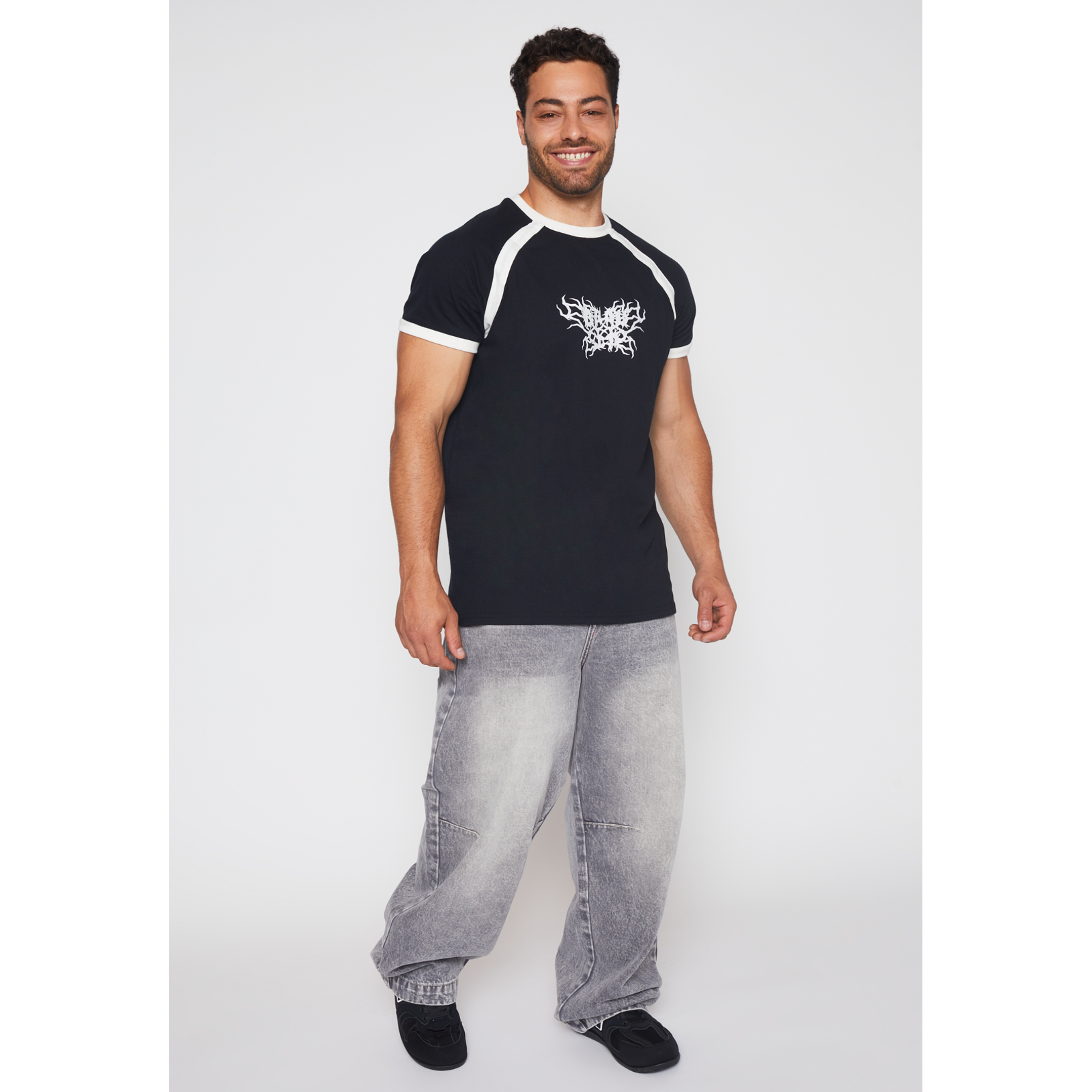 Polera College Raglan Hombre Negro Familyshop 2