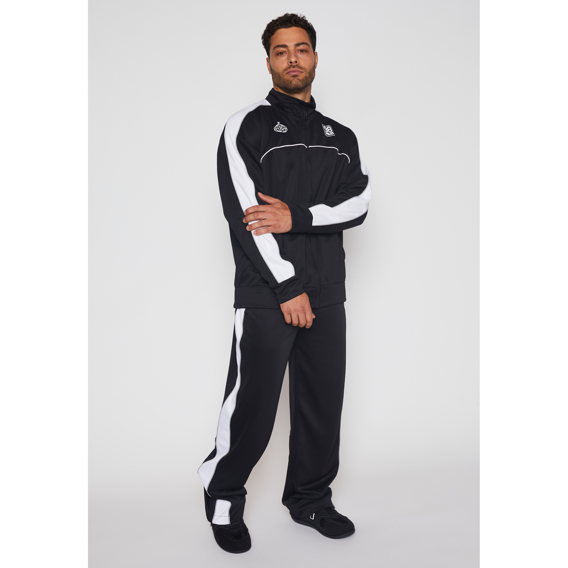 Polerón Retro 98 Hombre Negro Familyshop 2