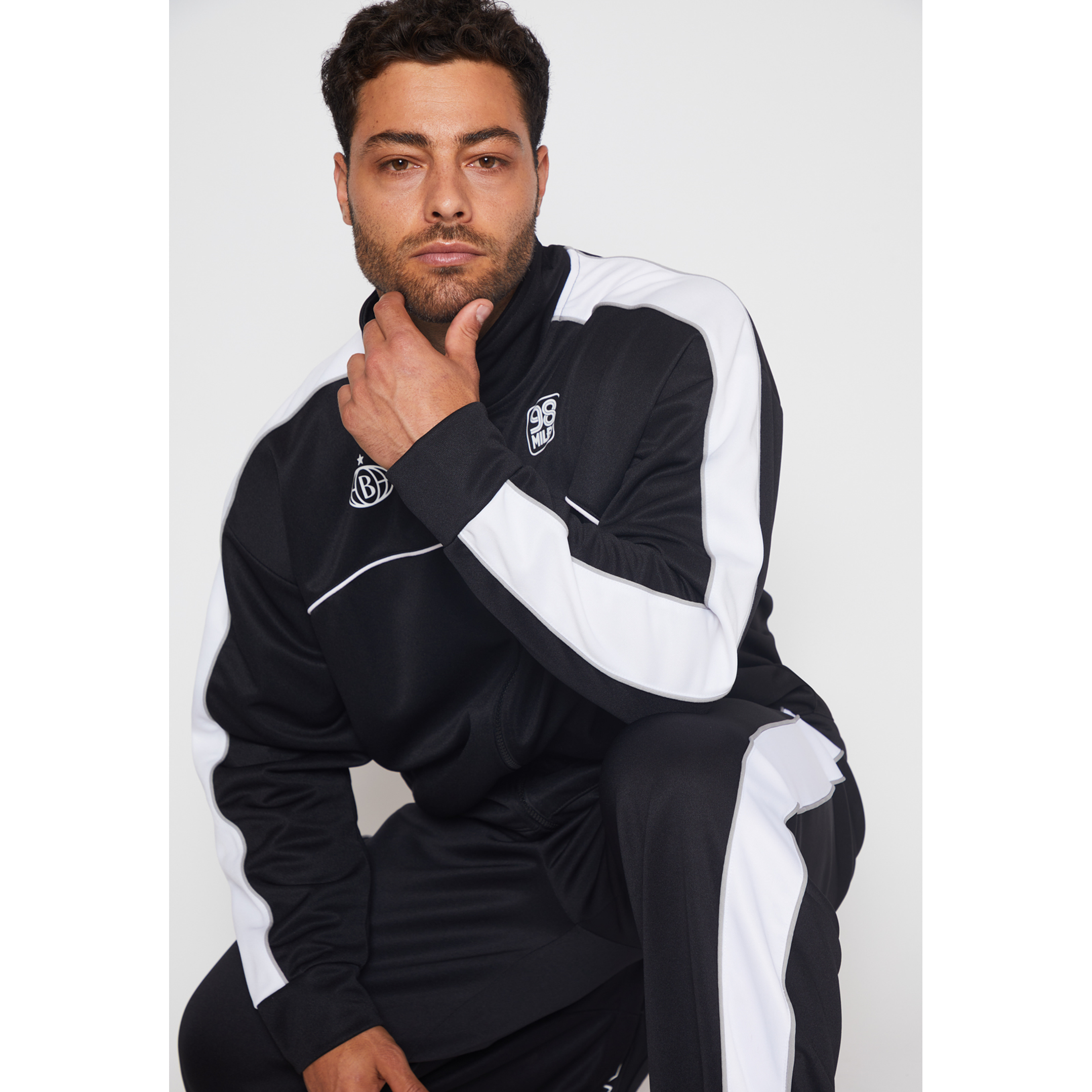 Polerón Retro 98 Hombre Negro Familyshop 5