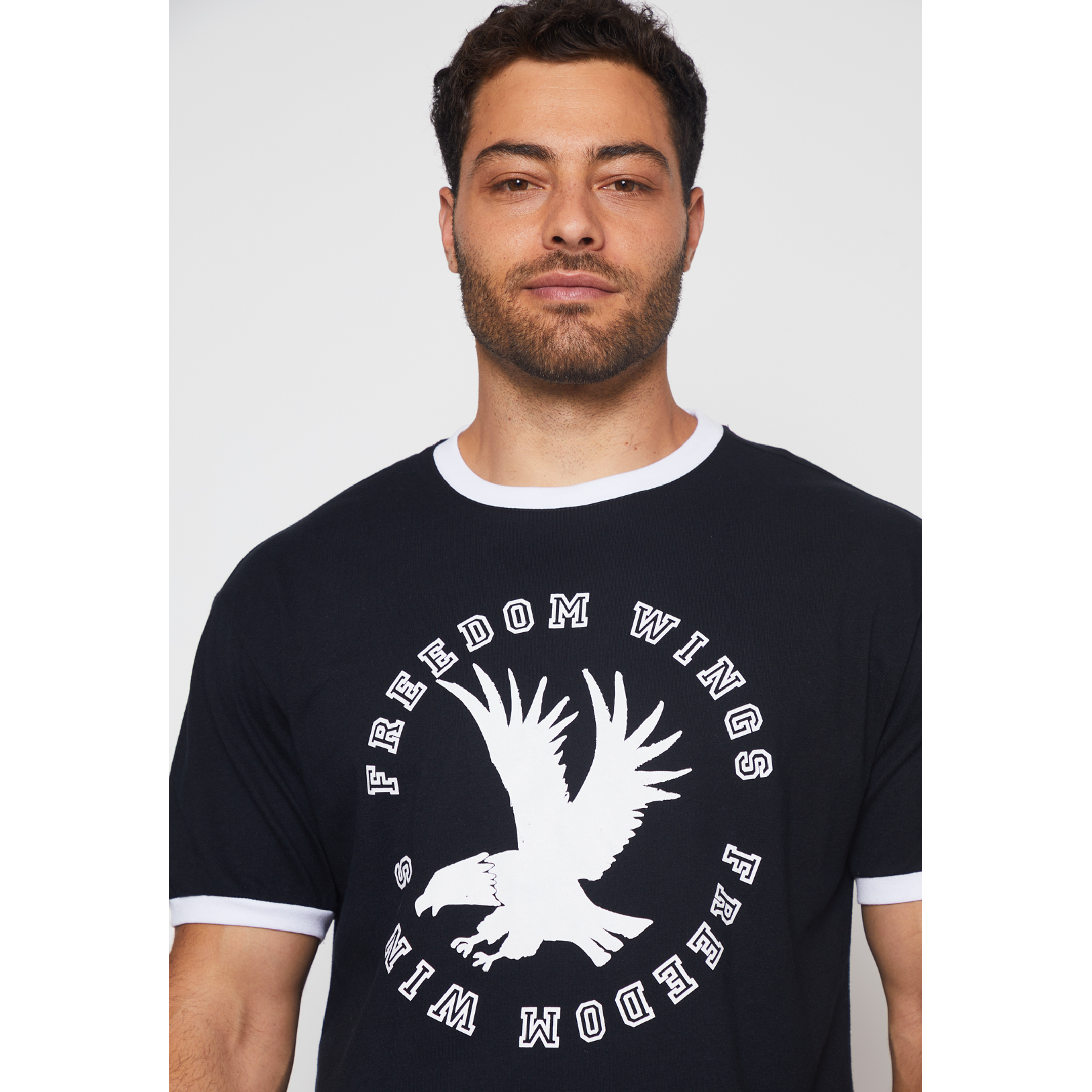 Polera College Contraste Hombre Negro Familyshop 4