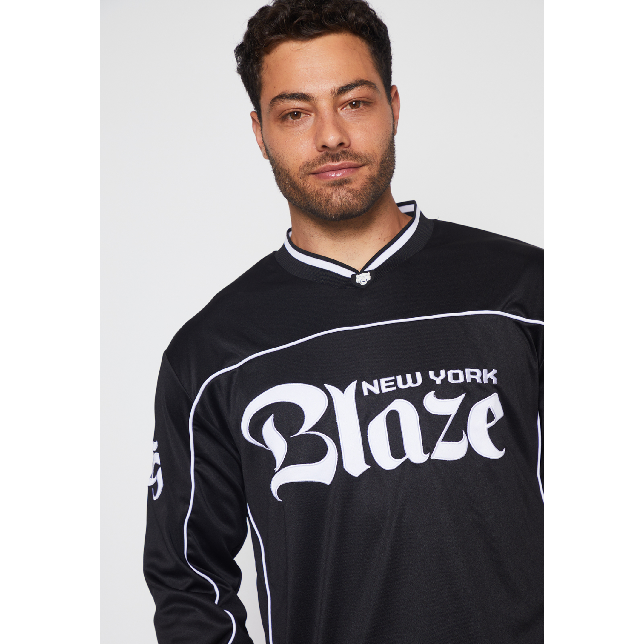 Polera Deportiva Cuello Hombre Negro Familyshop 4