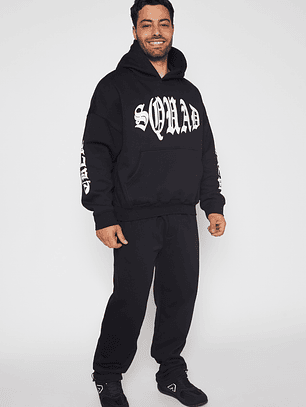 Polerón Oversize Gothic Hombre Negro Familyshop