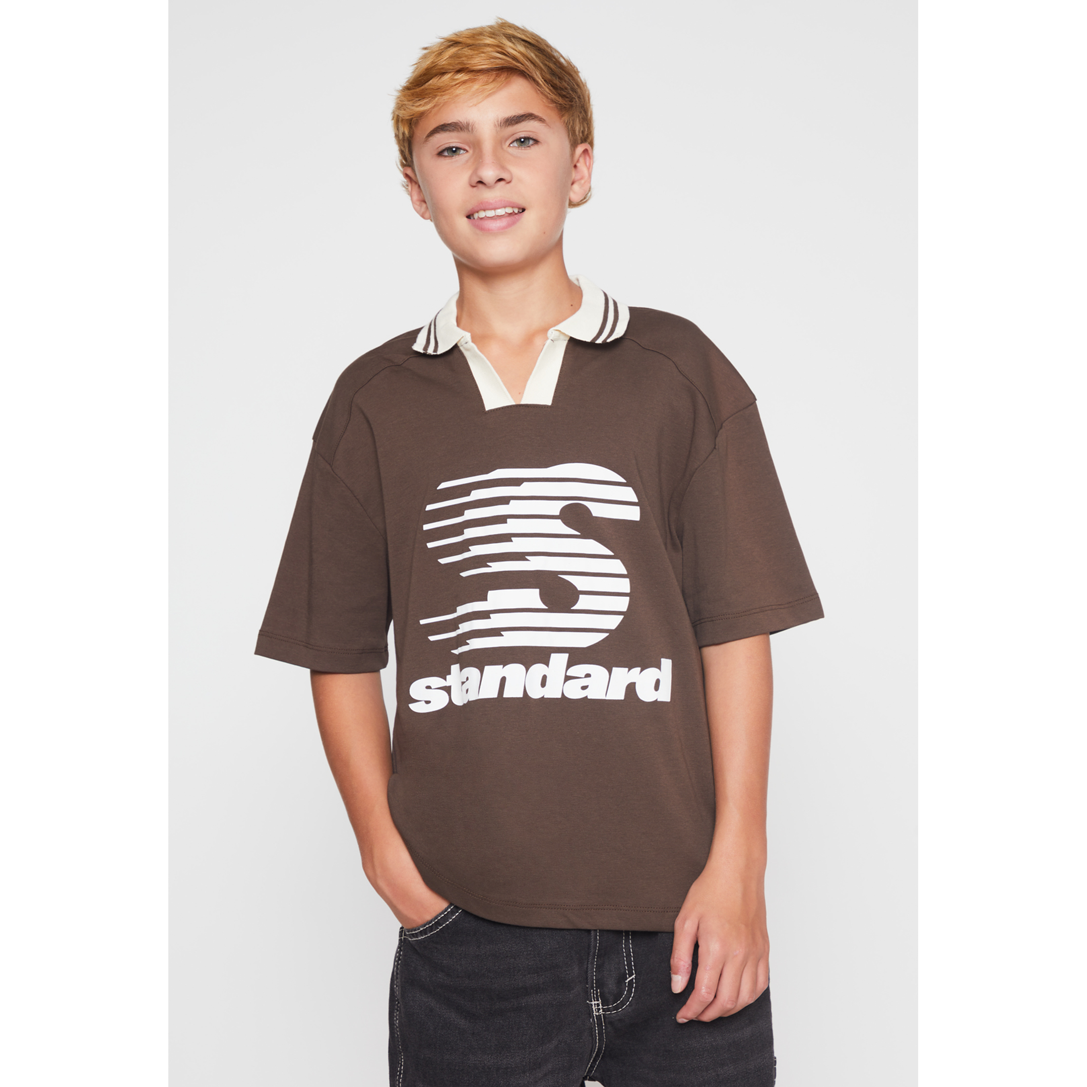 Polera Número Lolo Café Familyshop 1