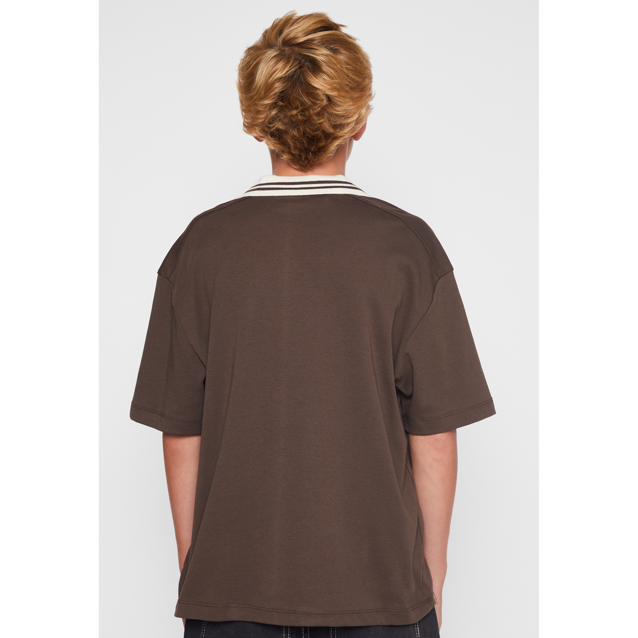 Polera Número Lolo Café Familyshop 3