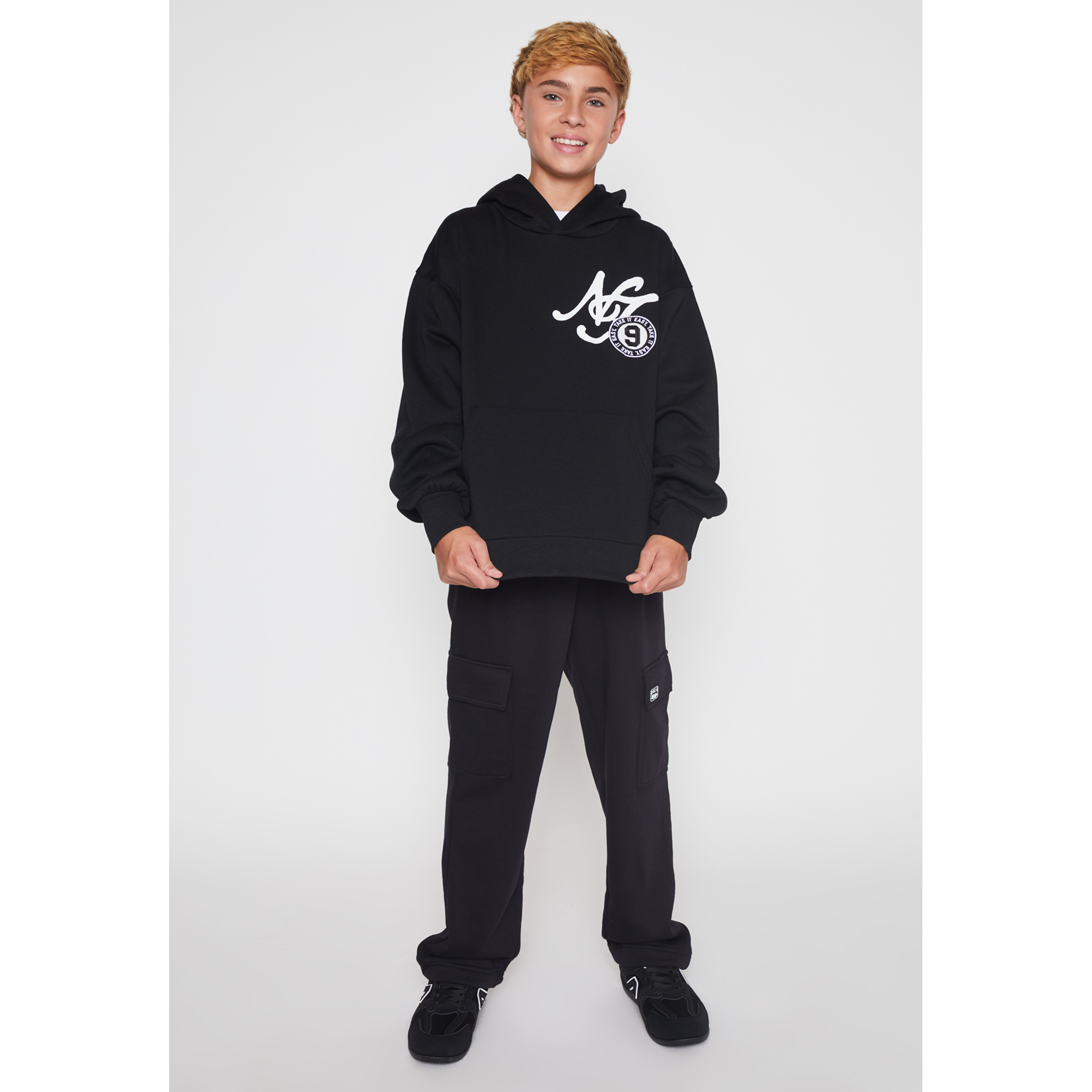 Polerón Parche Lolo Negro Familyshop 2