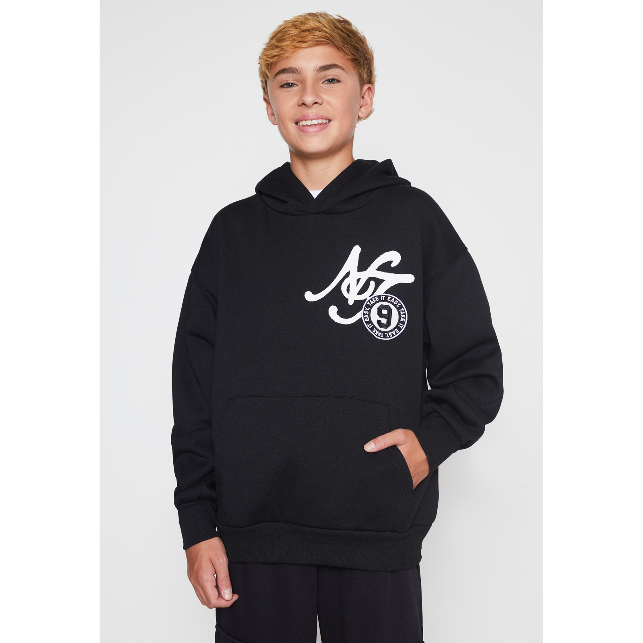 Polerón Parche Lolo Negro Familyshop 1