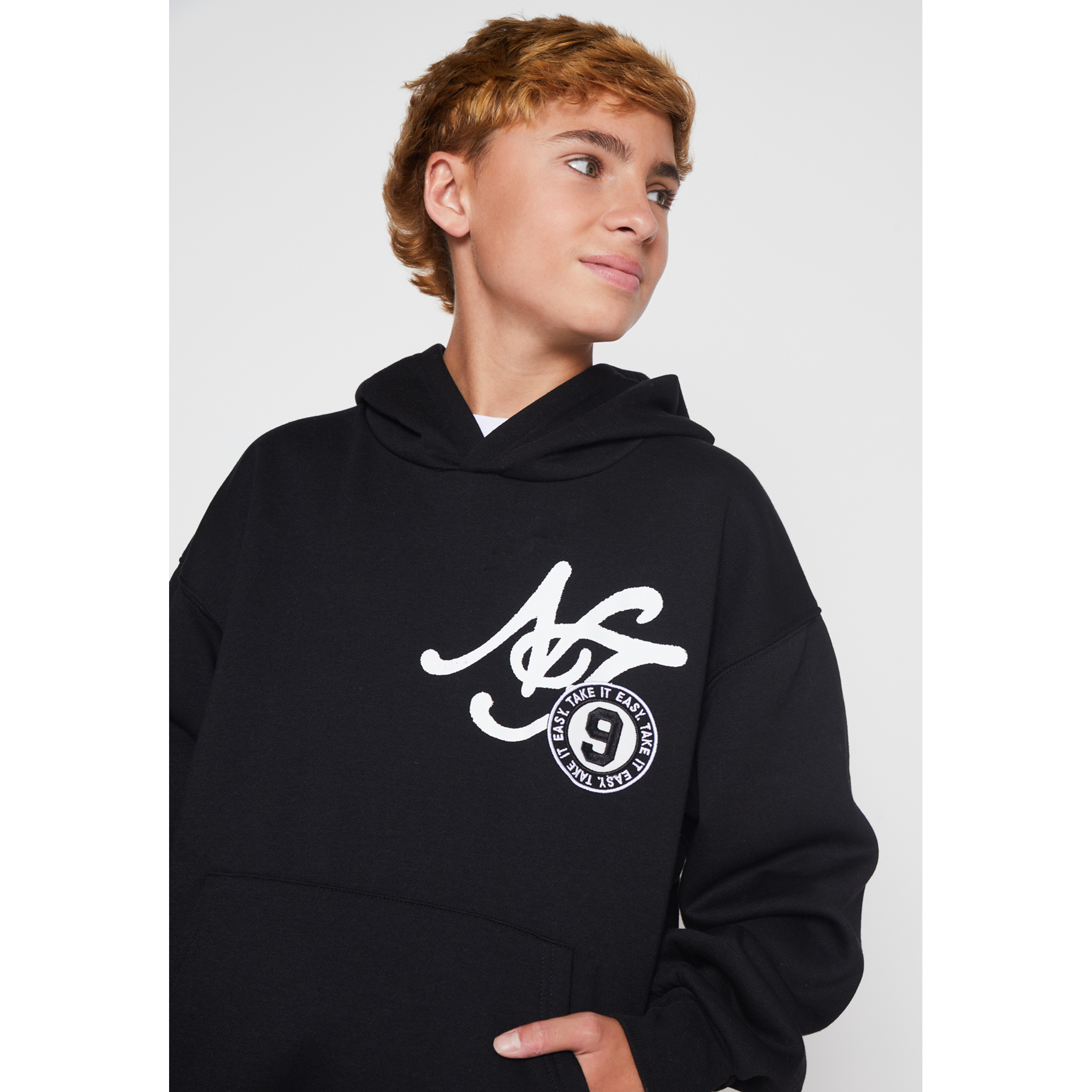 Polerón Parche Lolo Negro Familyshop 4