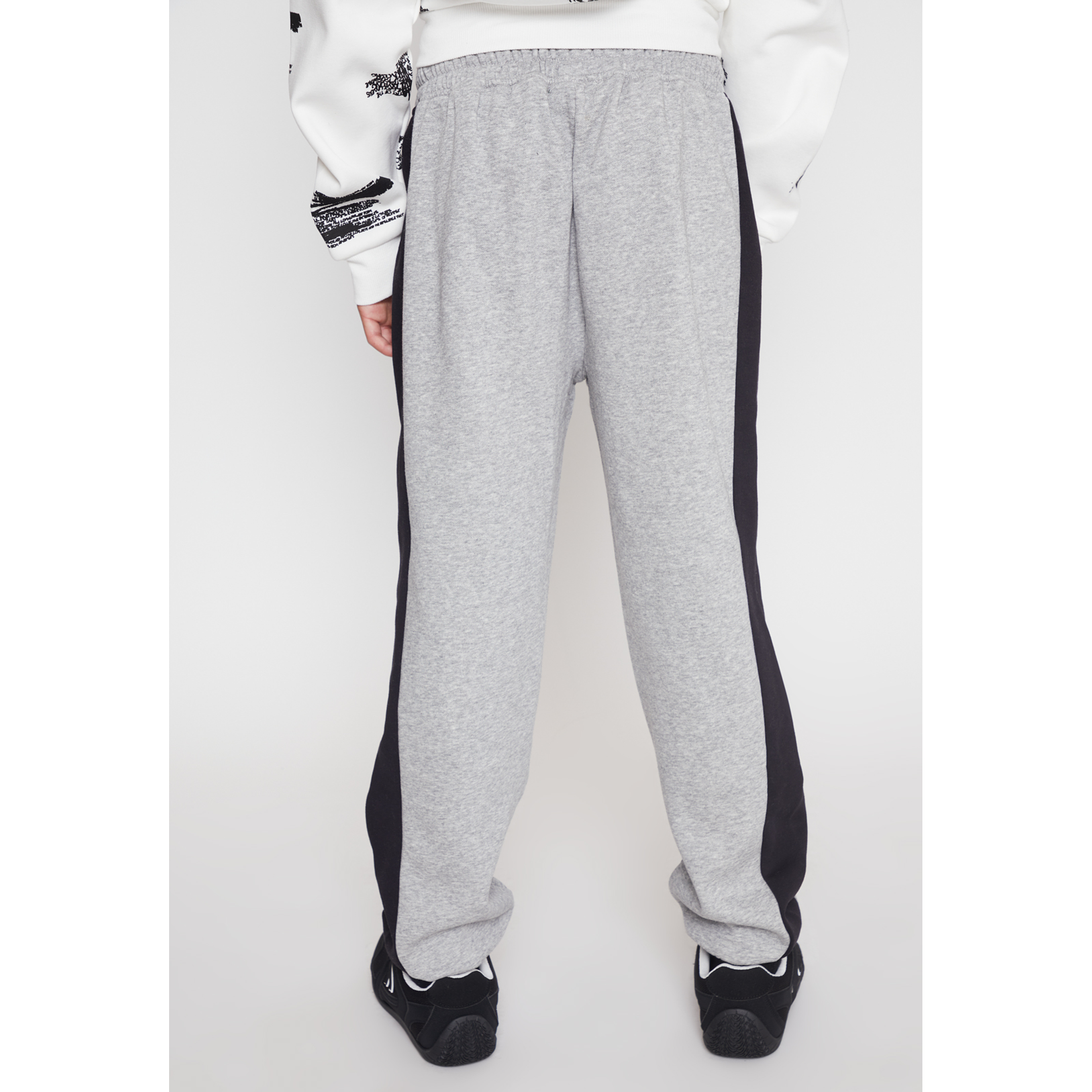 Pantalón Buzo Banda Lateral Color Lolo Gris Familyshop 4