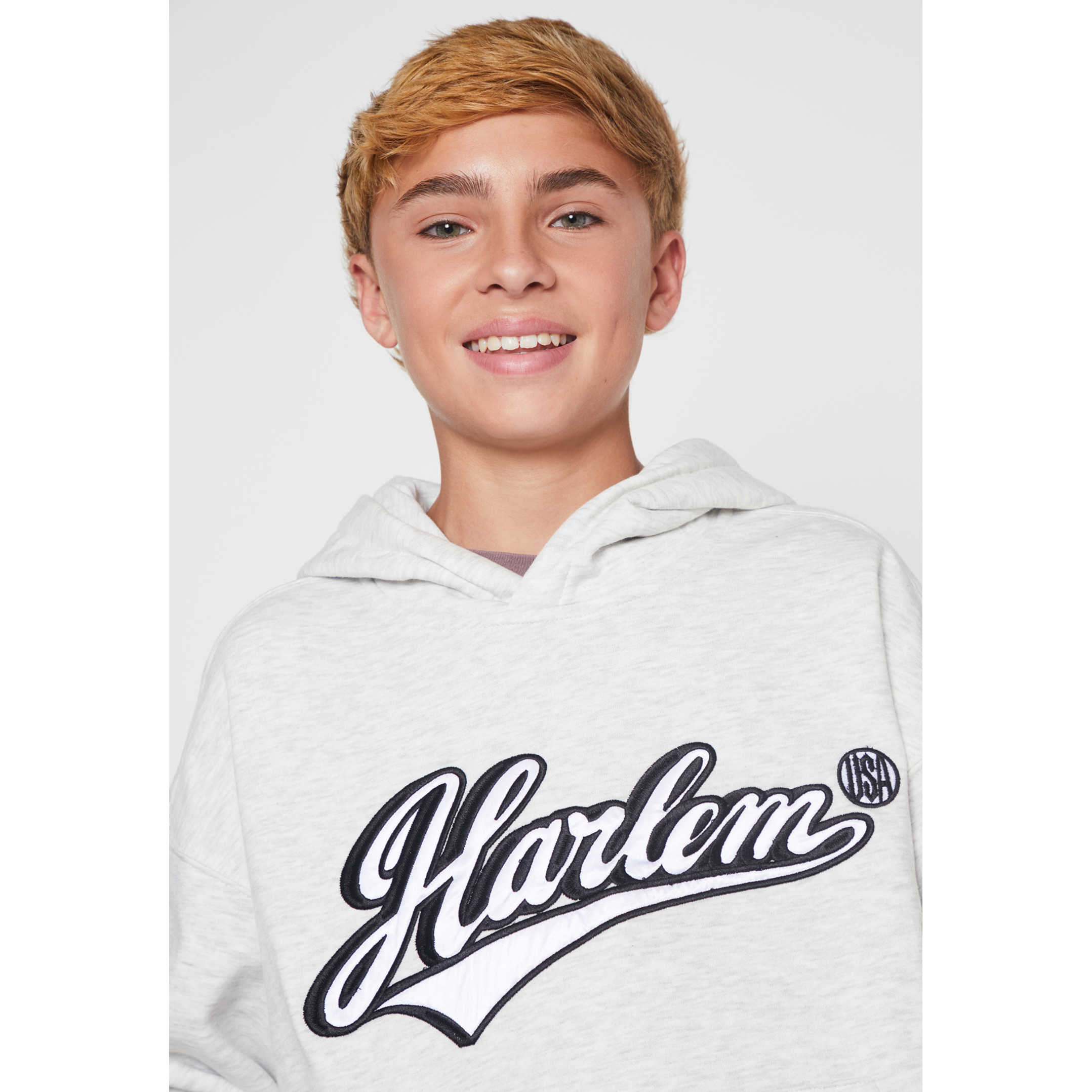 Polerón Parche Lolo Gris Familyshop 3