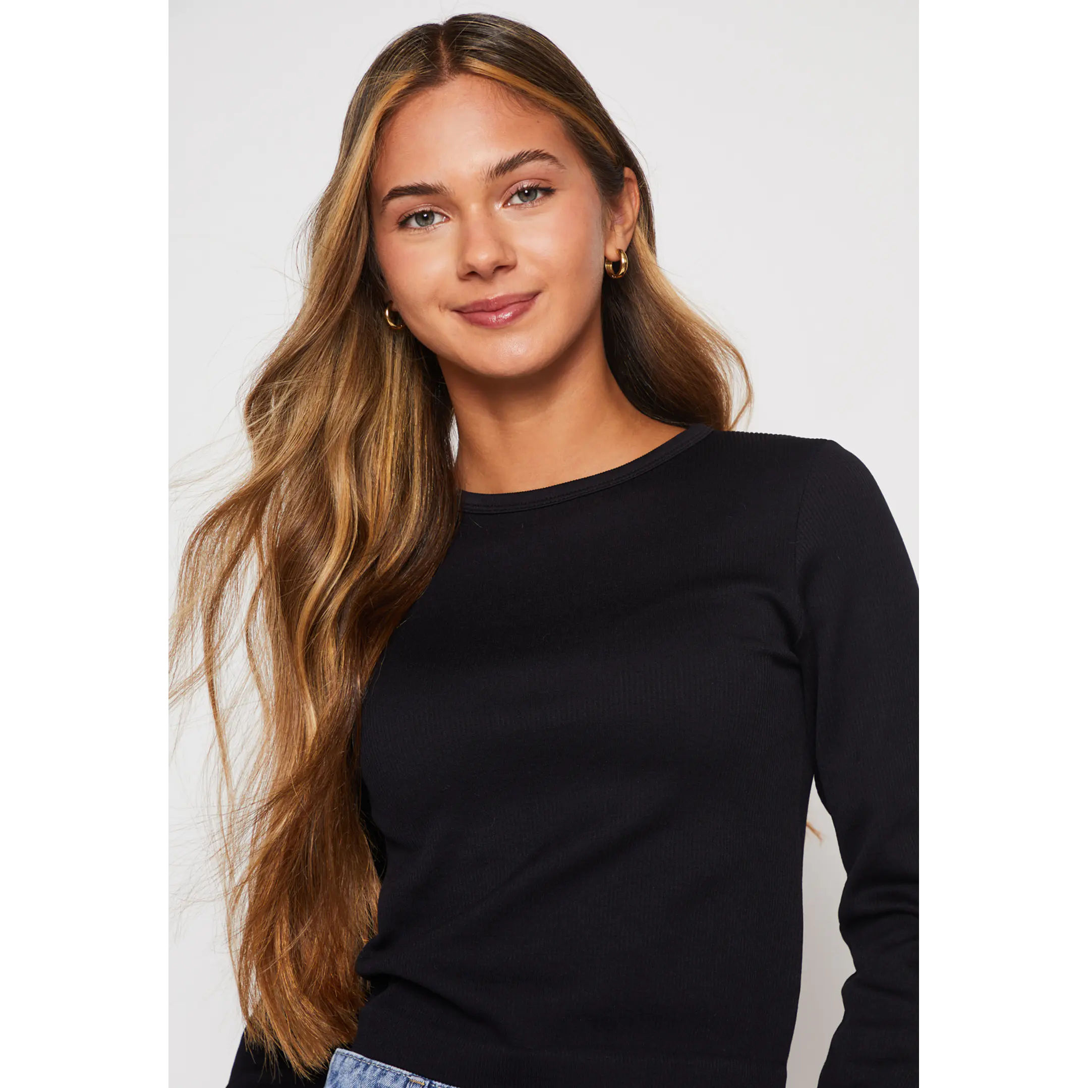 Polera Seamless Crop Mujer Negro Familyshop 3