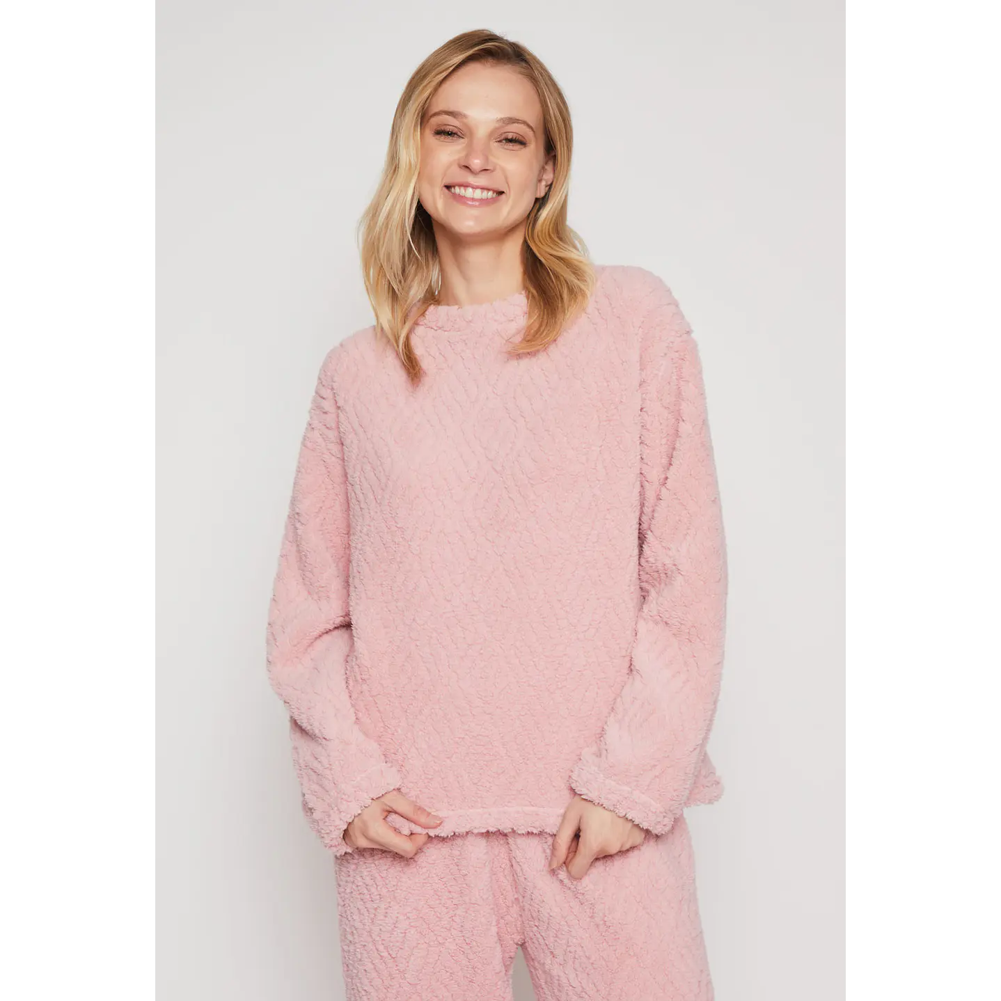Pijama Peludo Mujer Coral Familyshop 1