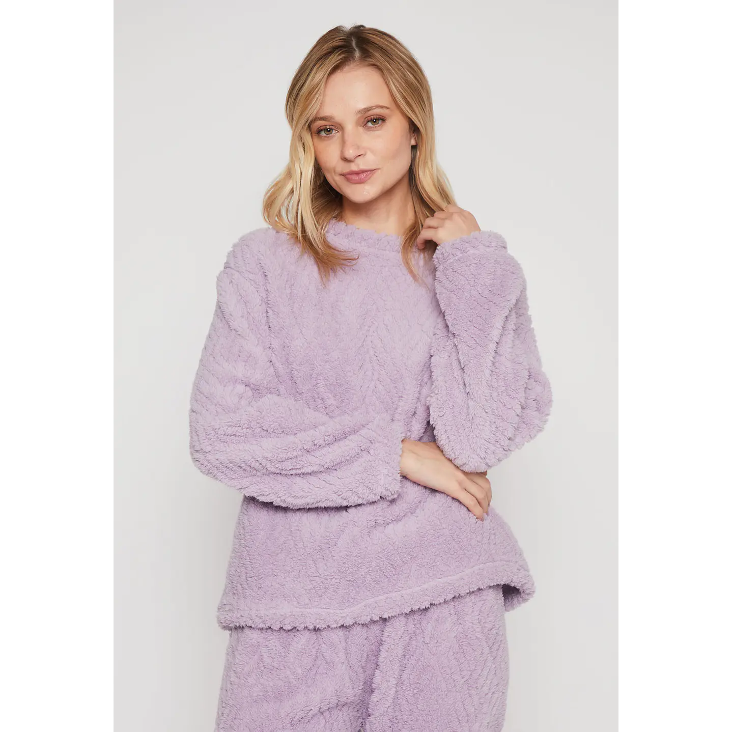 Pijama Peludo Mujer Lila Familyshop 1