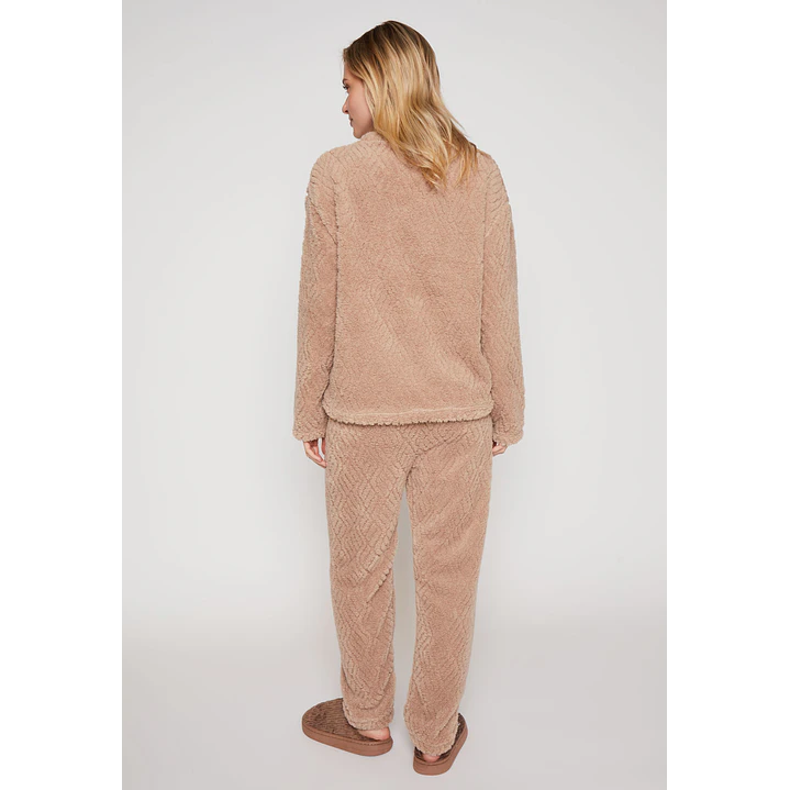 Pijama Peludo Mujer Beige Familyshop 3
