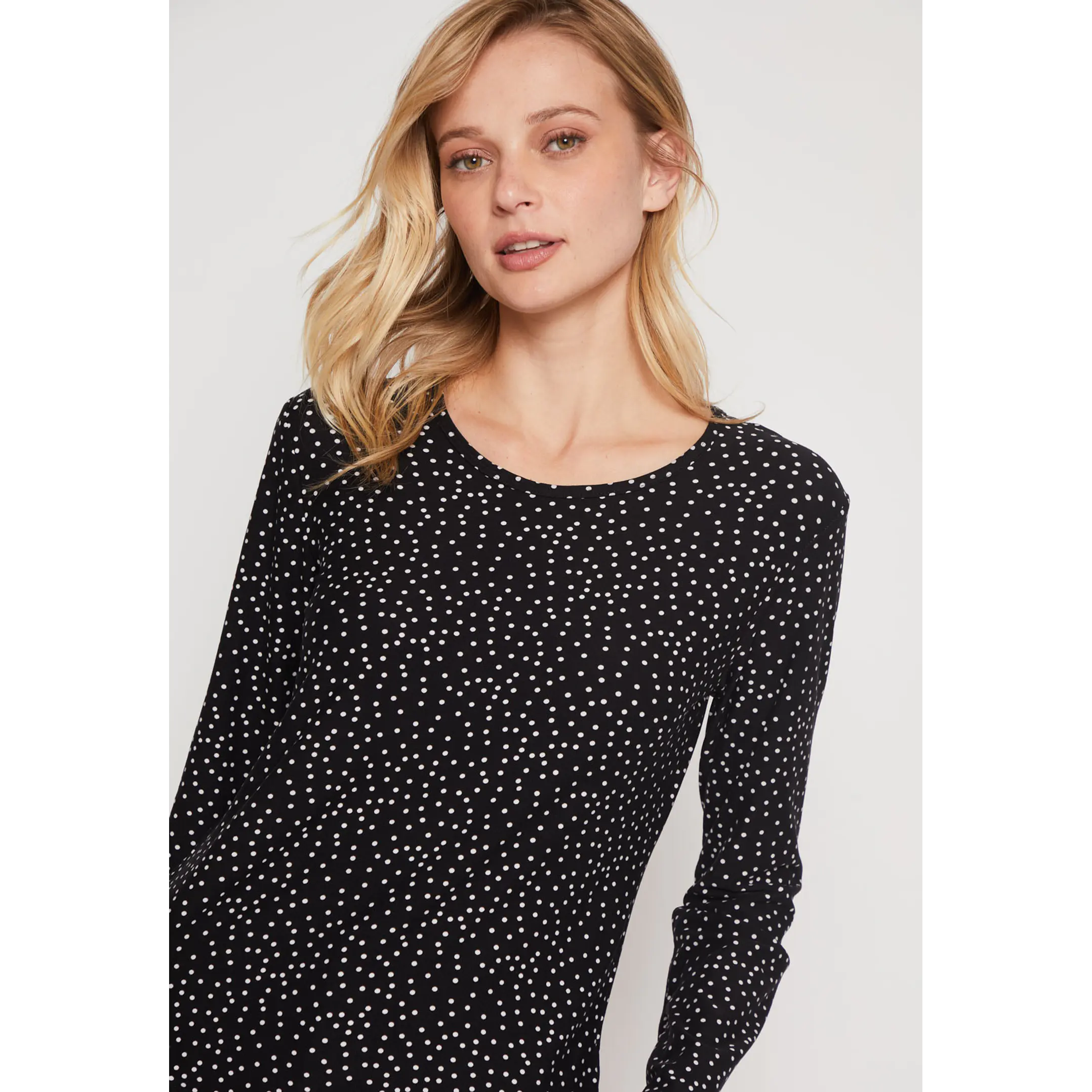 Polera Térmica Punto  Mujer Negro Familyshop 2