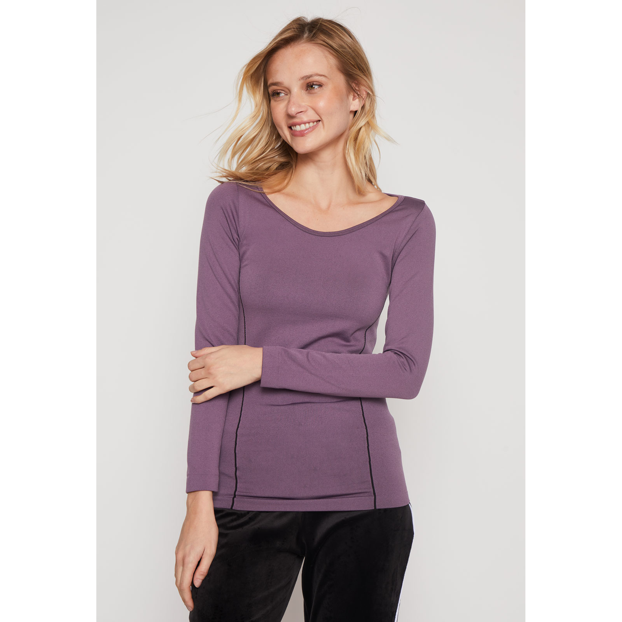 Camiseta Slim Mujer Morado Familyshop 1