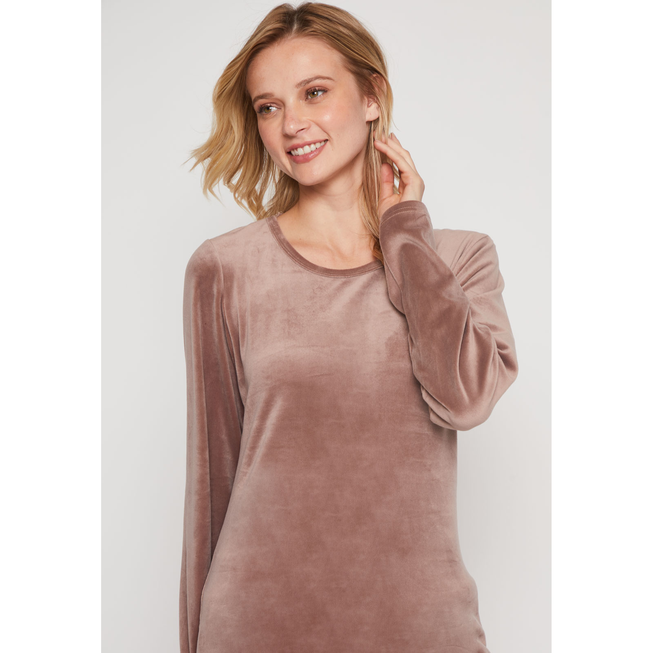 Polera Plush Mujer Arena Familyshop 2