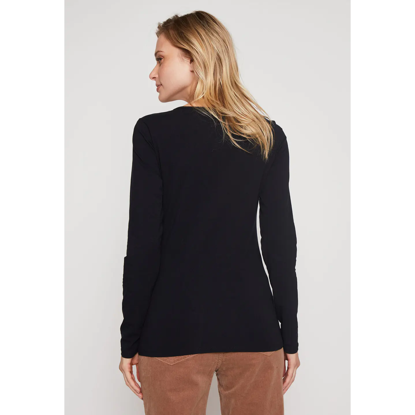 Camiseta Primera Capa Mujer Negro Familyshop 3