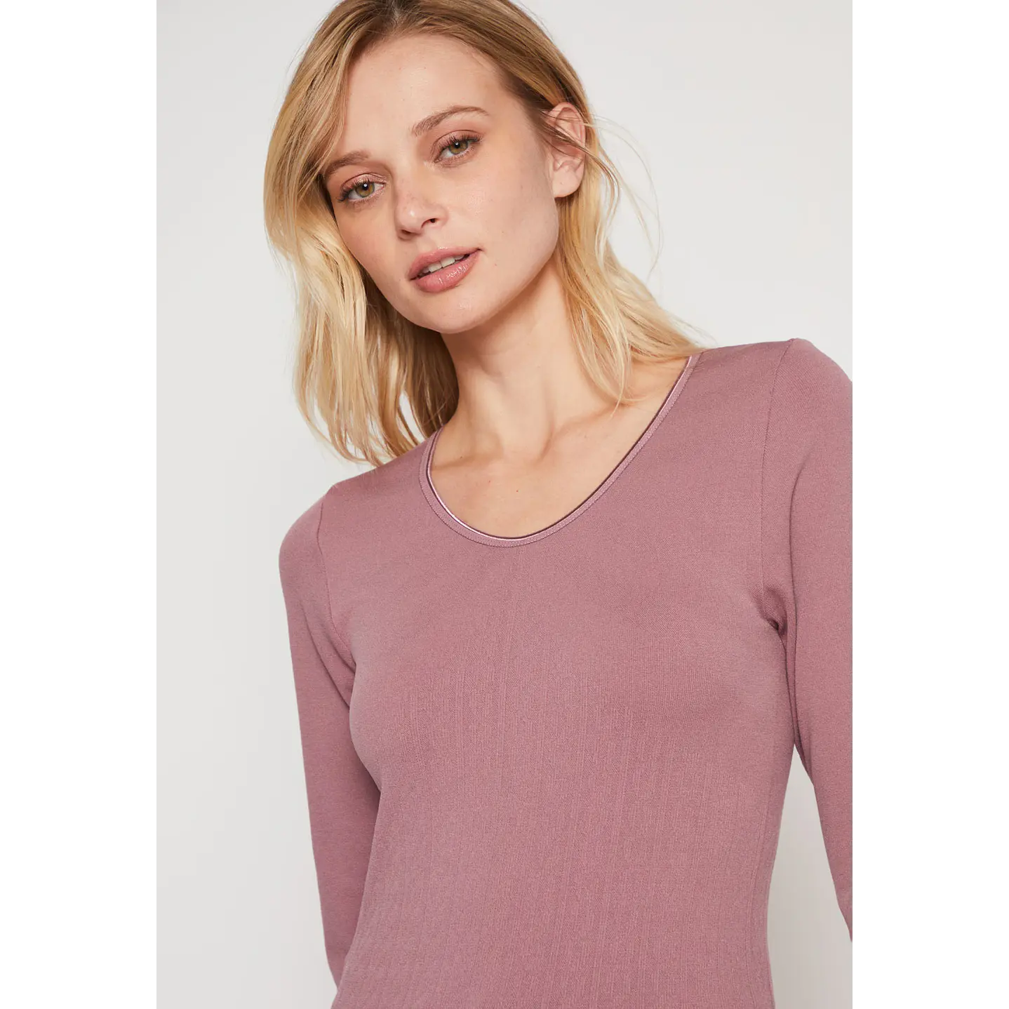 Camiseta Primera Capa Mujer Rosado Familyshop 2