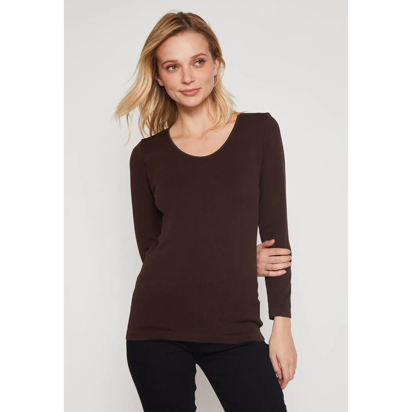 Camiseta Primera Capa Mujer Café Familyshop 1