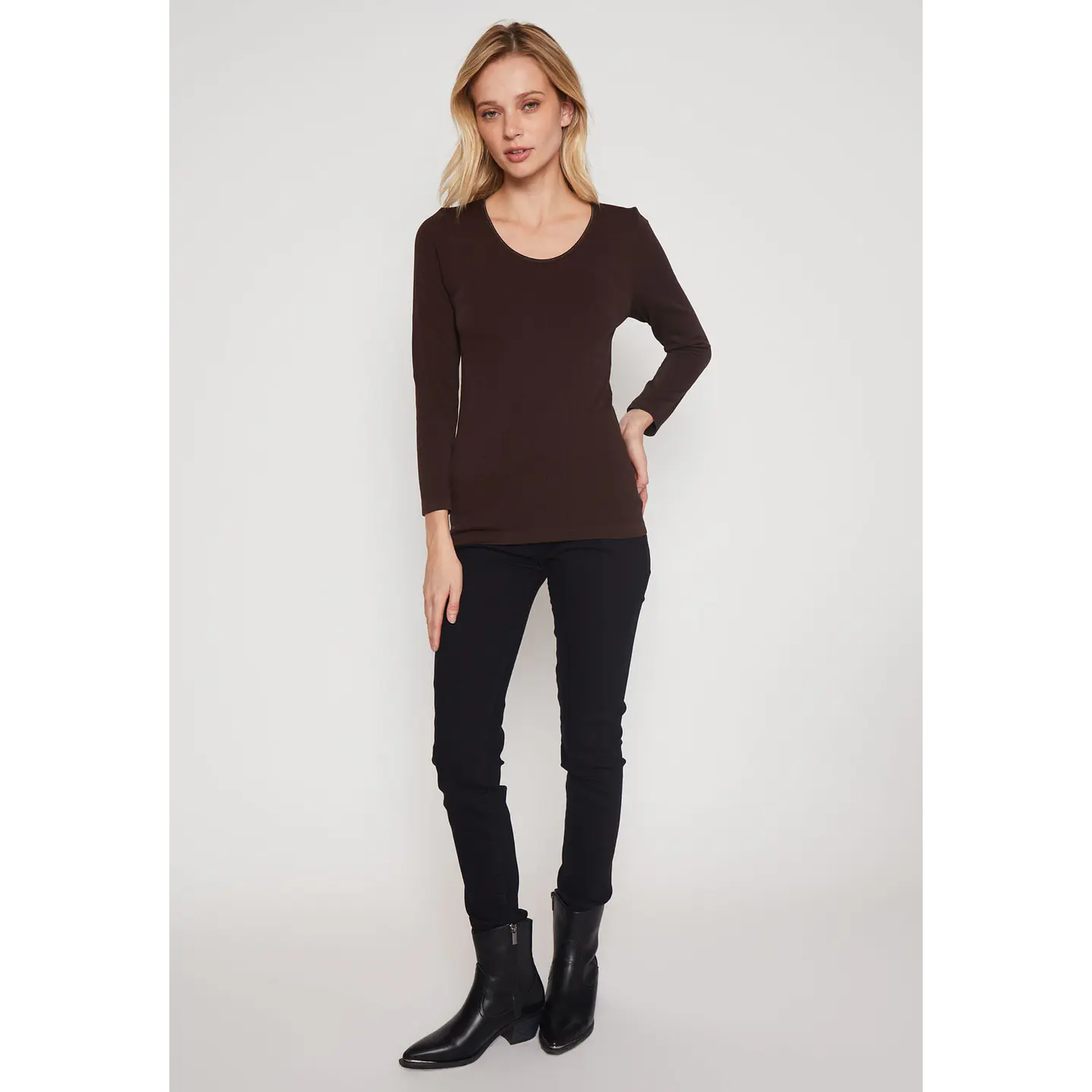 Camiseta Primera Capa Mujer Café Familyshop 4