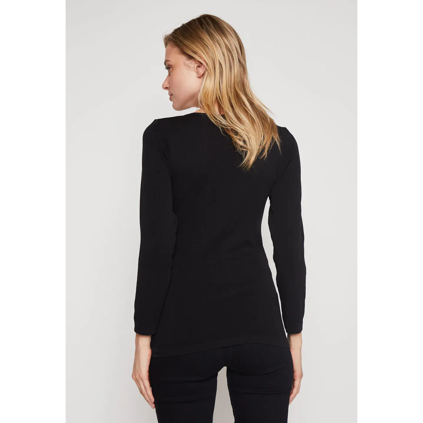 Camiseta Primera Capa Mujer Negro Familyshop 3
