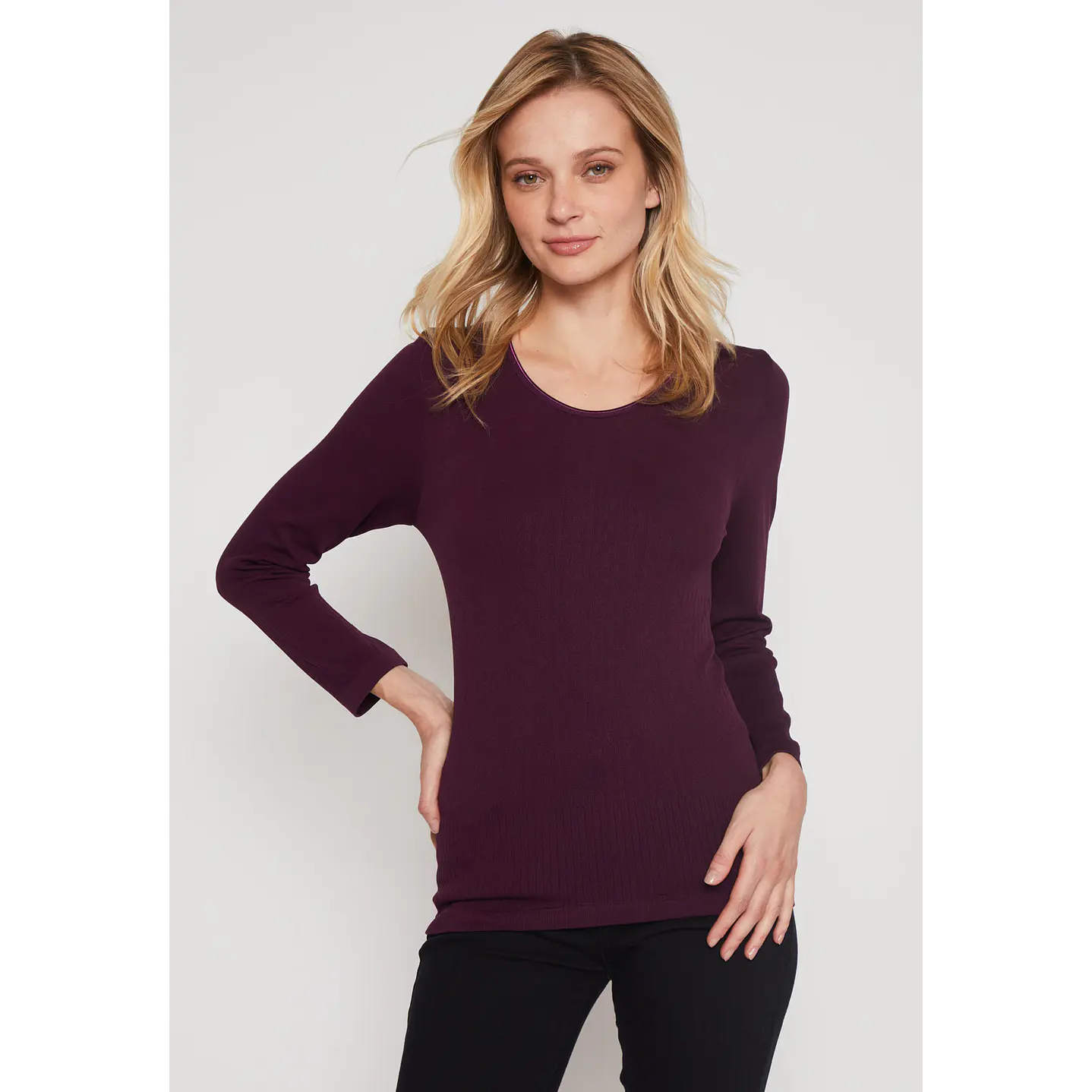 Camiseta Primera Capa Mujer Uva Familyshop 1