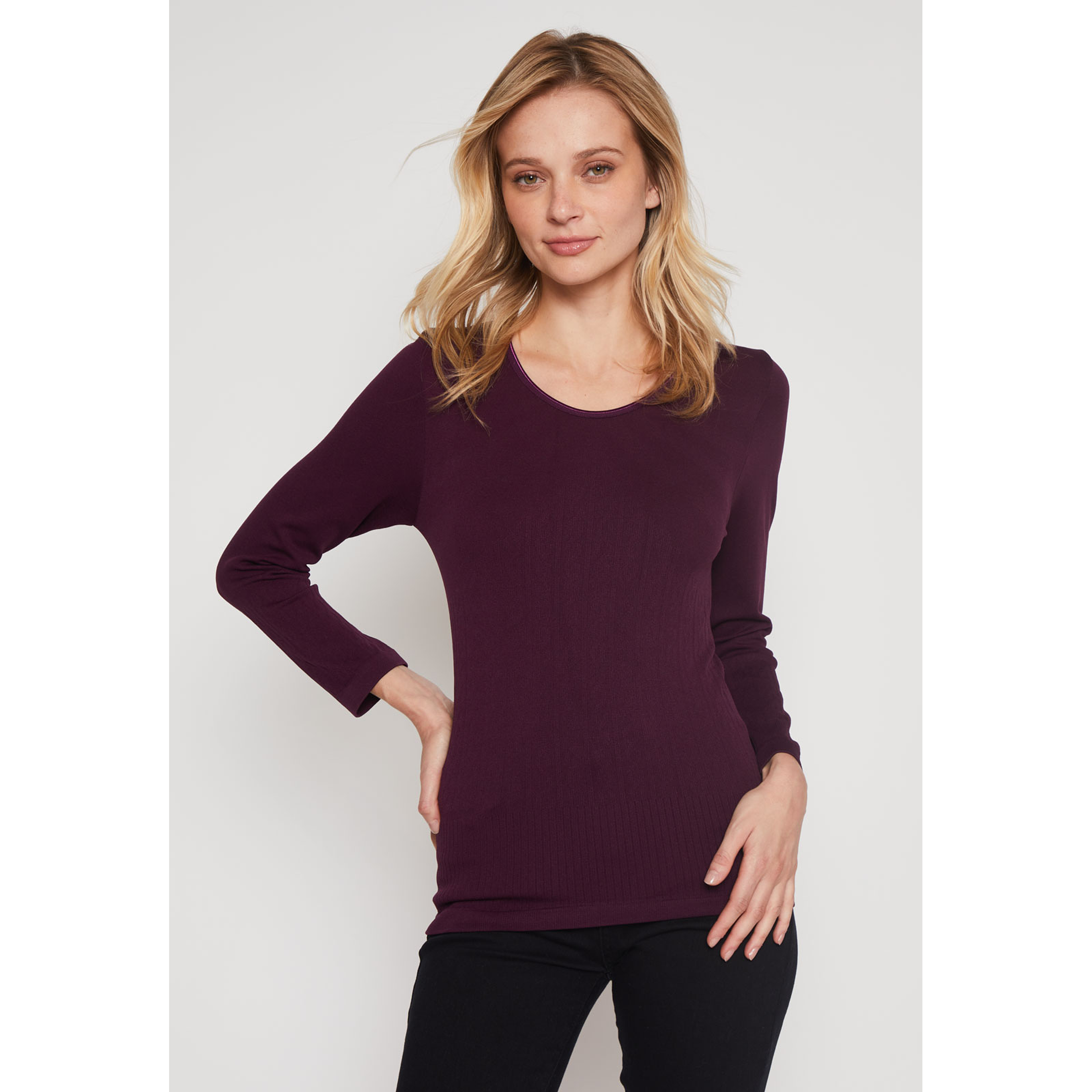 Camiseta Primera Capa Mujer Uva Familyshop 1