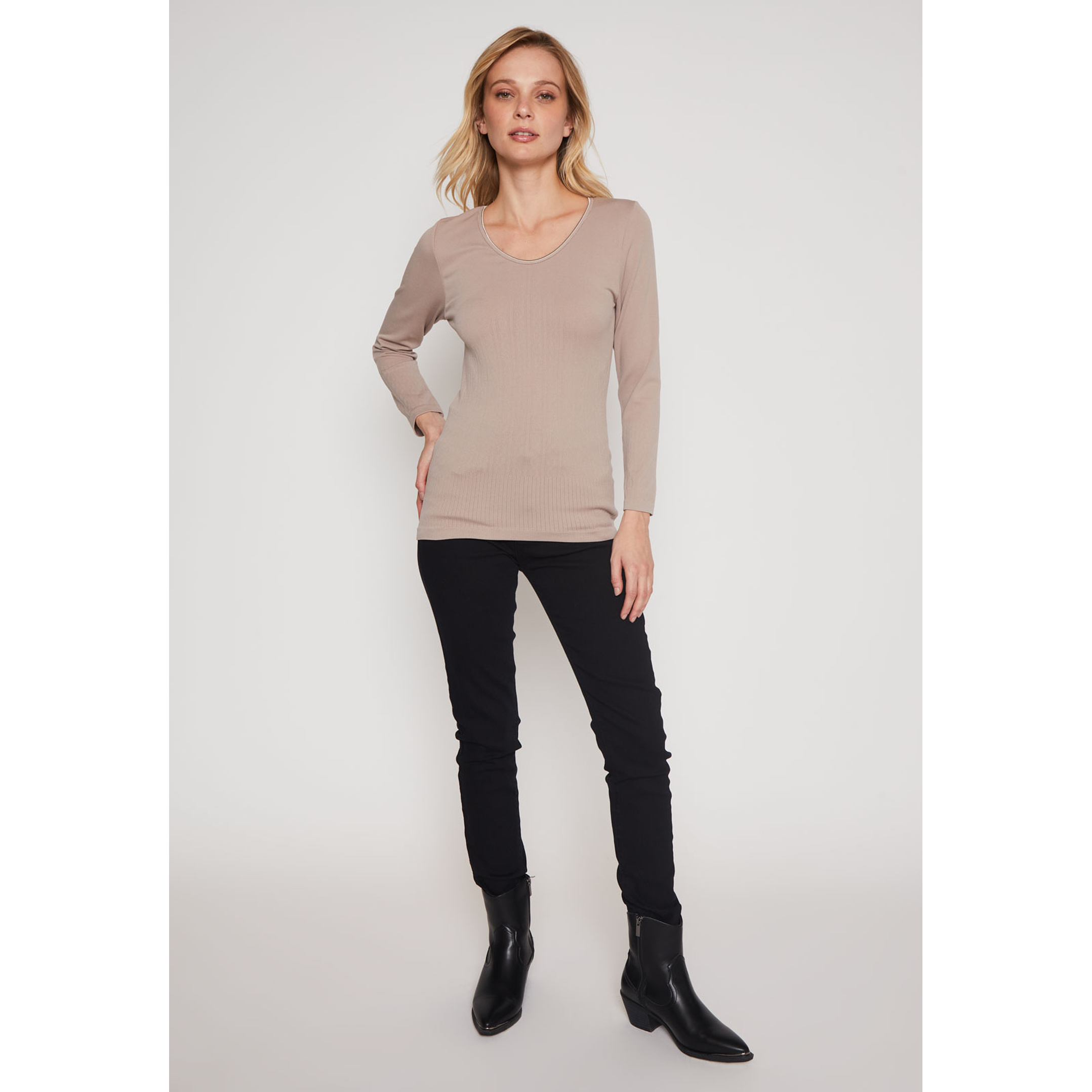 Camiseta Primera Capa Mujer Arena Familyshop 4