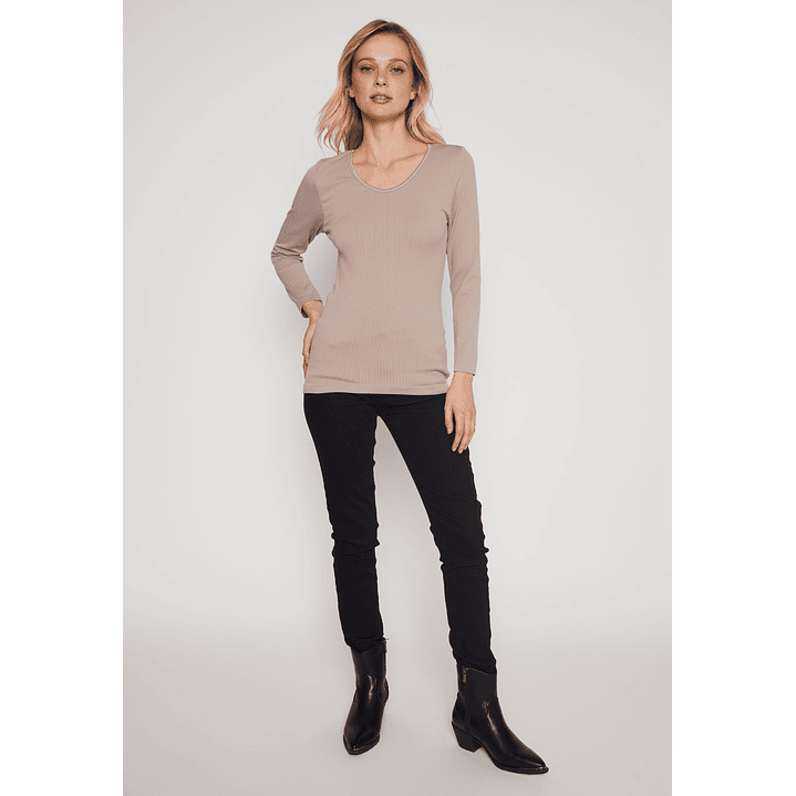 Camiseta Primera Capa Mujer Arena Familyshop 4