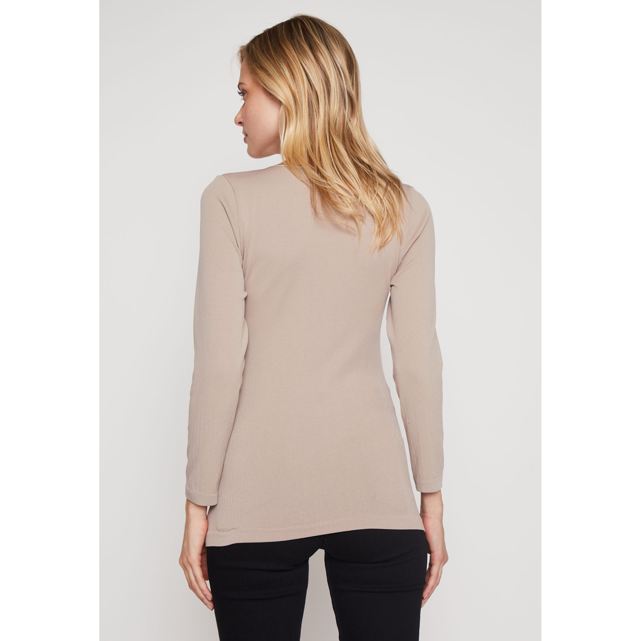 Camiseta Primera Capa Mujer Arena Familyshop 3