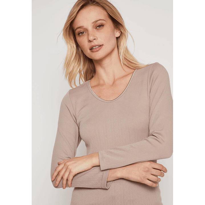 Camiseta Primera Capa Mujer Arena Familyshop 2