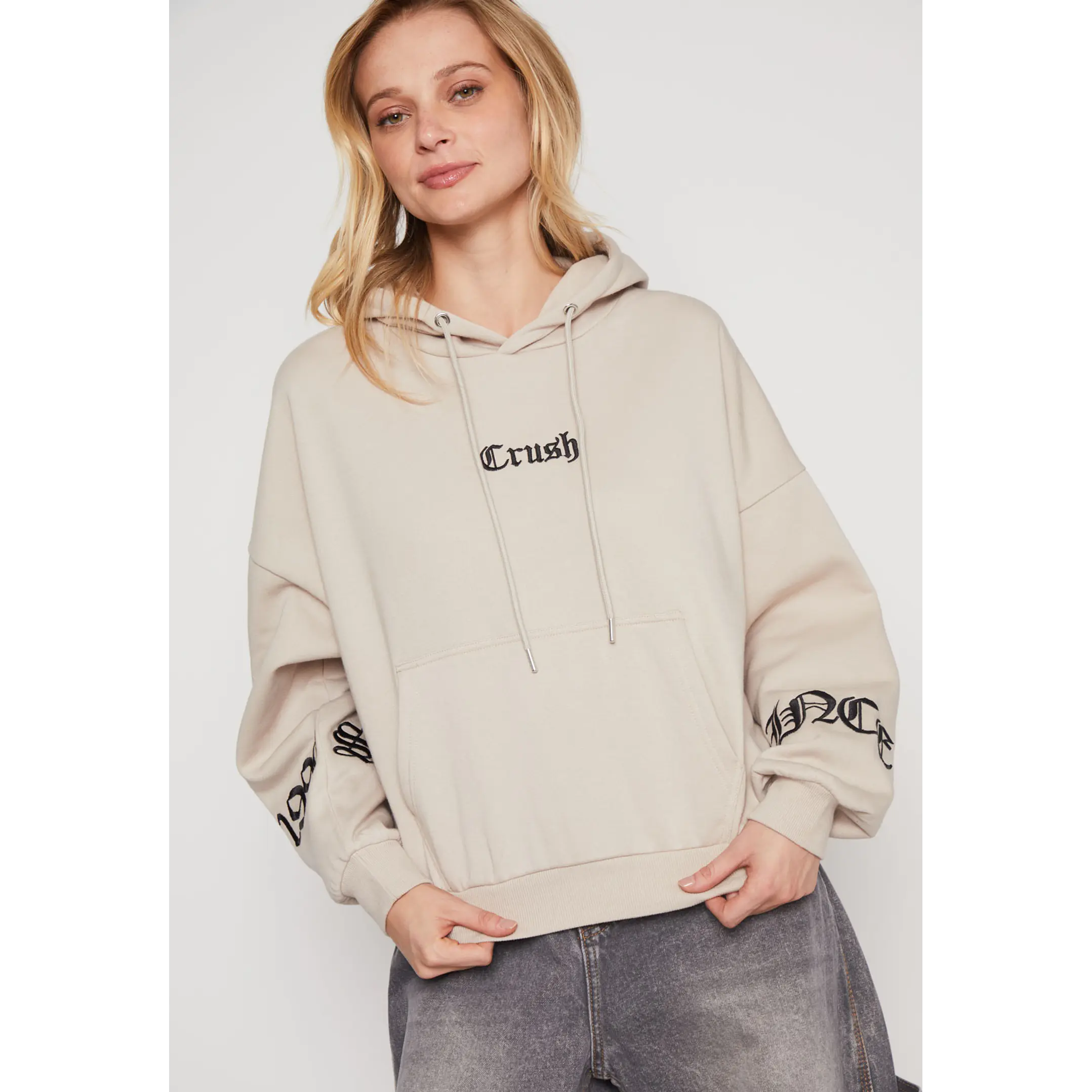 Polerón Bordado Bord Mujer Beige Familyshop 2