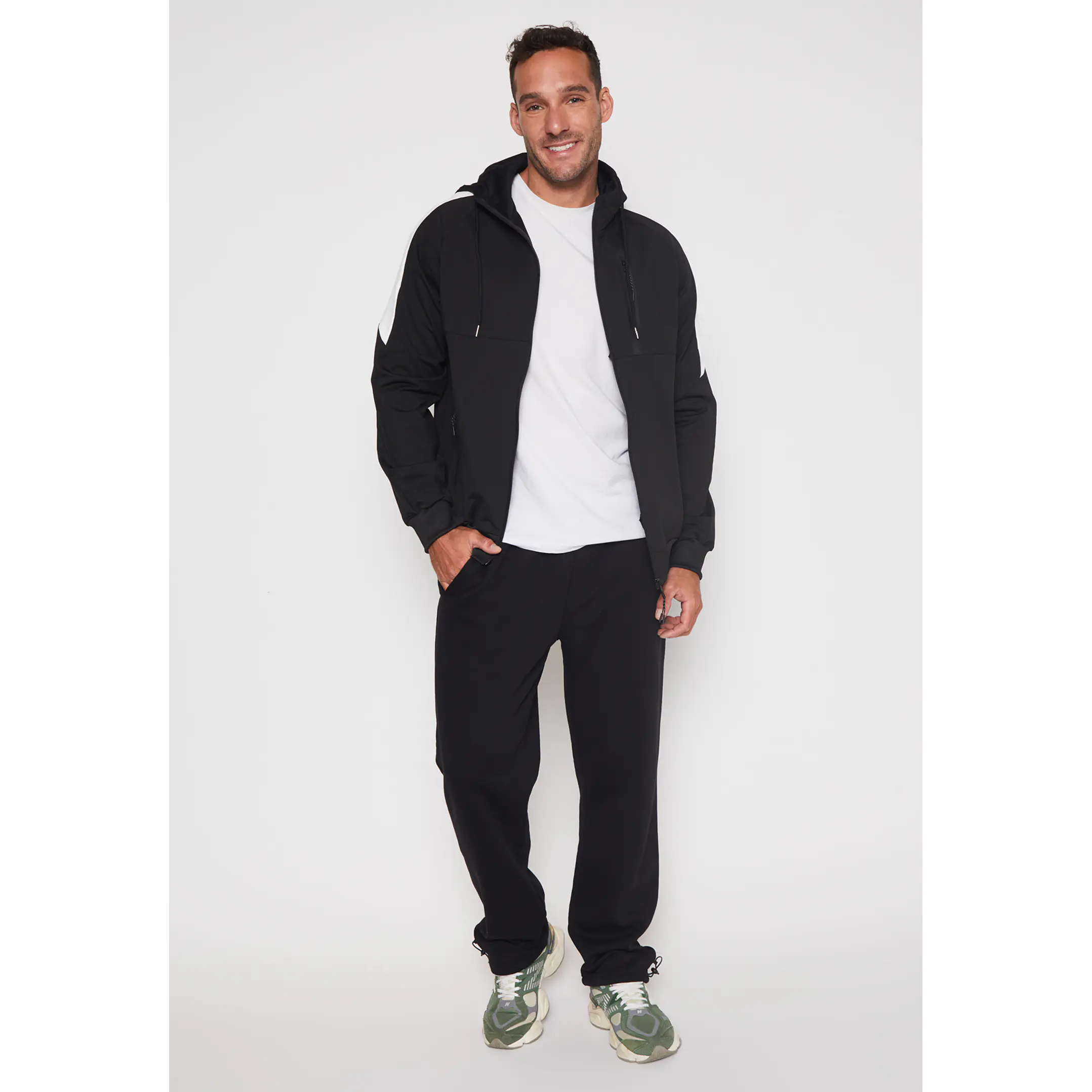 Polerón Deportivo Hombre Negro Familyshop 3