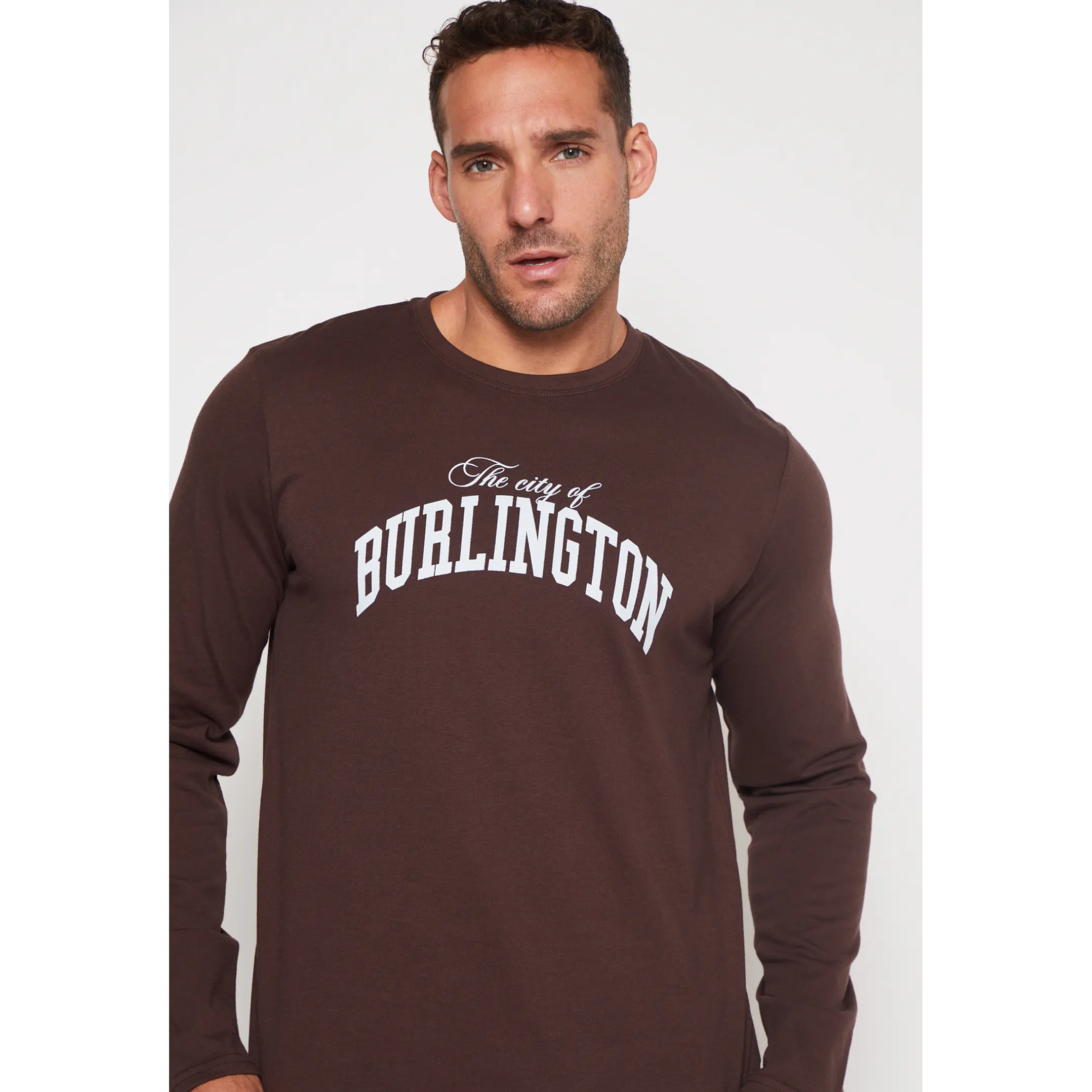 Polera Basic Hombre Café Familyshop 2